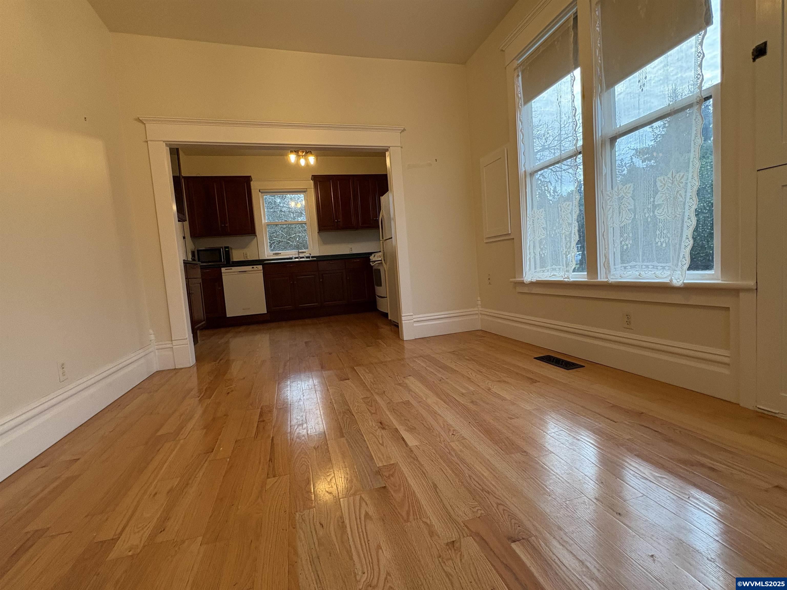 Stayton, Oregon 97383, United States, 4 Bedrooms Bedrooms, ,3 BathroomsBathrooms,Residential,Active,255219