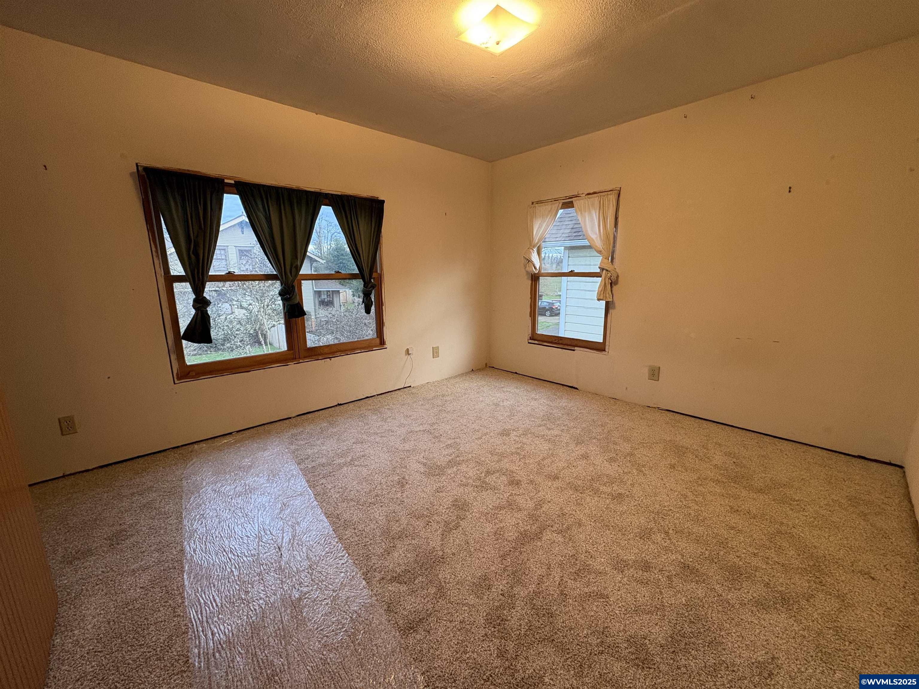 Stayton, Oregon 97383, United States, 4 Bedrooms Bedrooms, ,3 BathroomsBathrooms,Residential,Active,255219