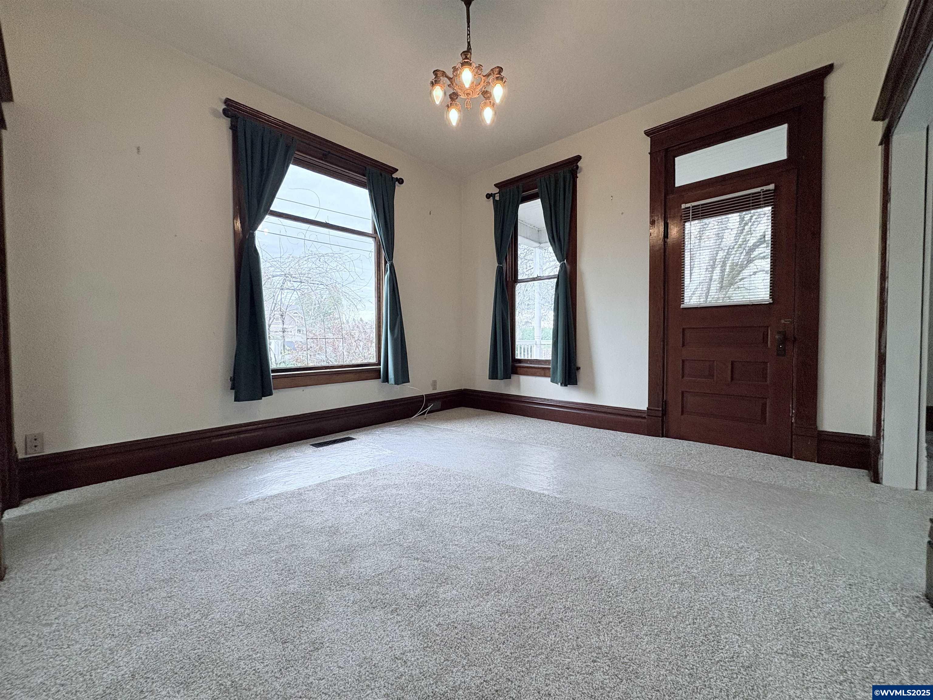 Stayton, Oregon 97383, United States, 4 Bedrooms Bedrooms, ,3 BathroomsBathrooms,Residential,Active,255219