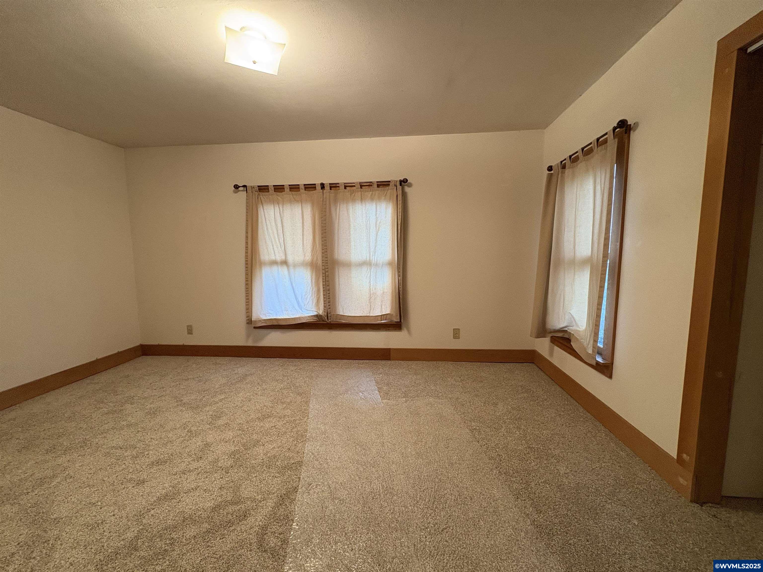 Stayton, Oregon 97383, United States, 4 Bedrooms Bedrooms, ,3 BathroomsBathrooms,Residential,Active,255219