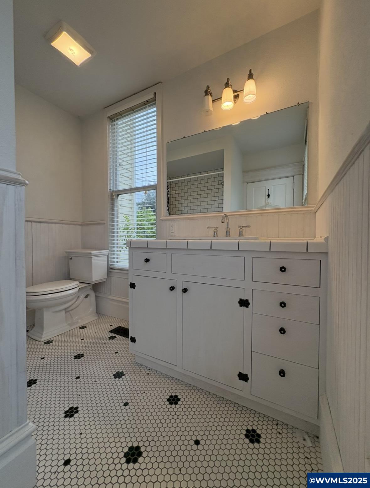 Stayton, Oregon 97383, United States, 4 Bedrooms Bedrooms, ,3 BathroomsBathrooms,Residential,Active,255219