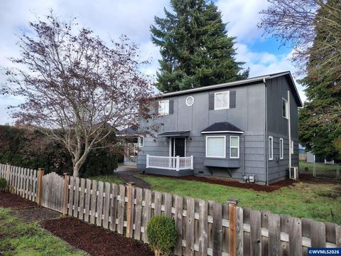 641 Dietz Av NE Keizer OR 97303