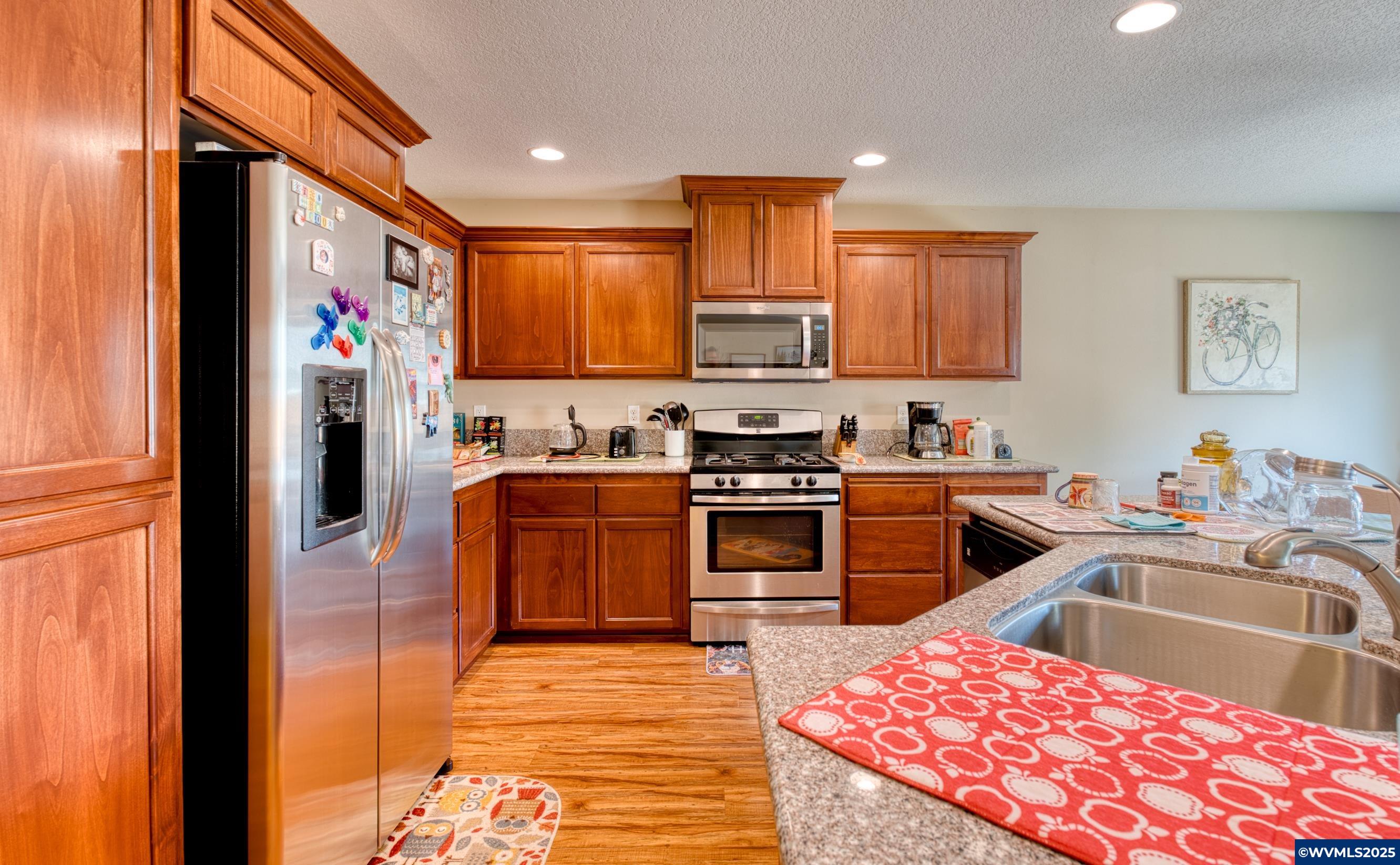 9933 Panther Ct