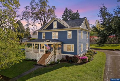 336 Hill St Silverton OR 97381