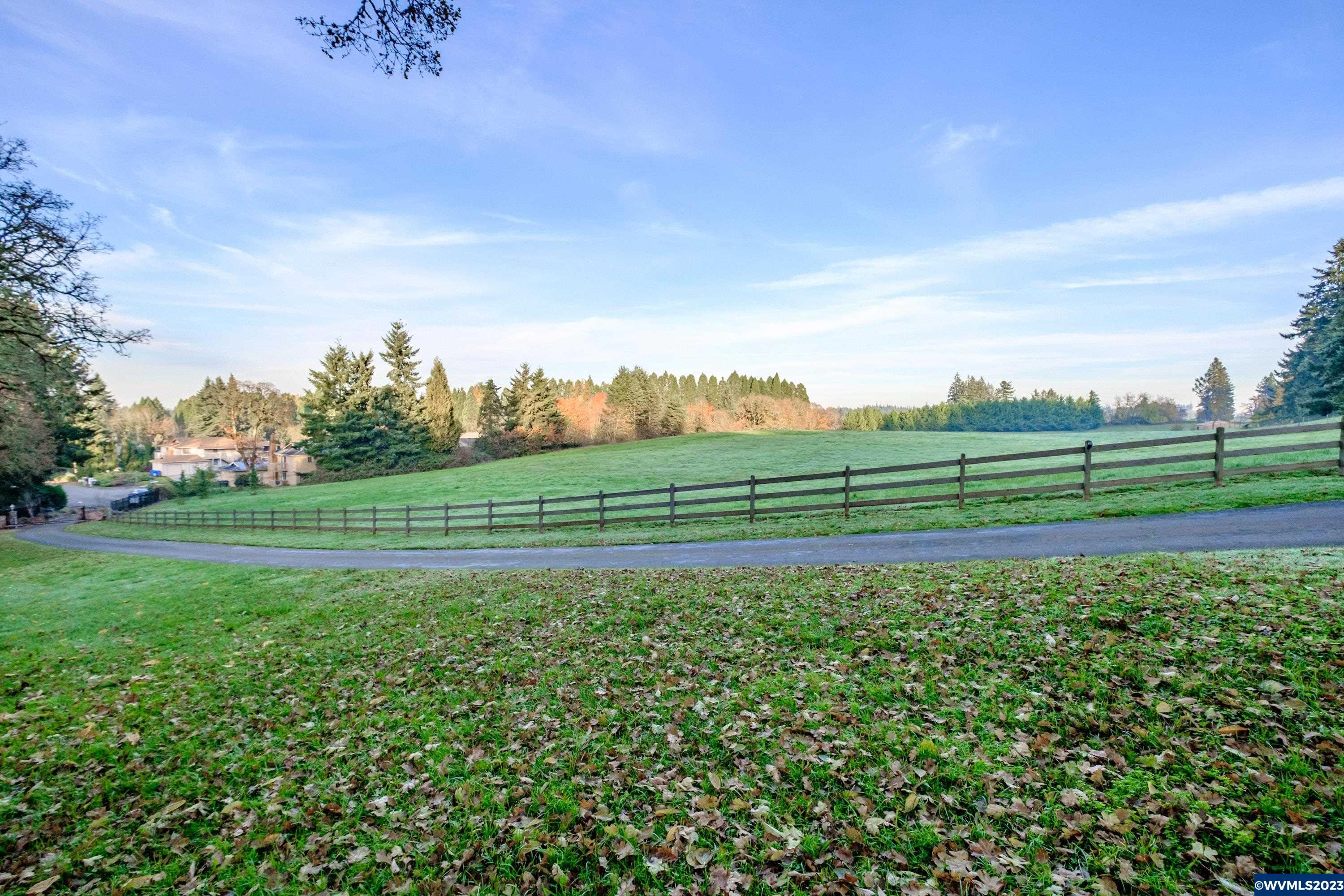 Salem, Oregon 97306, United States, ,Commercial,Active,68119