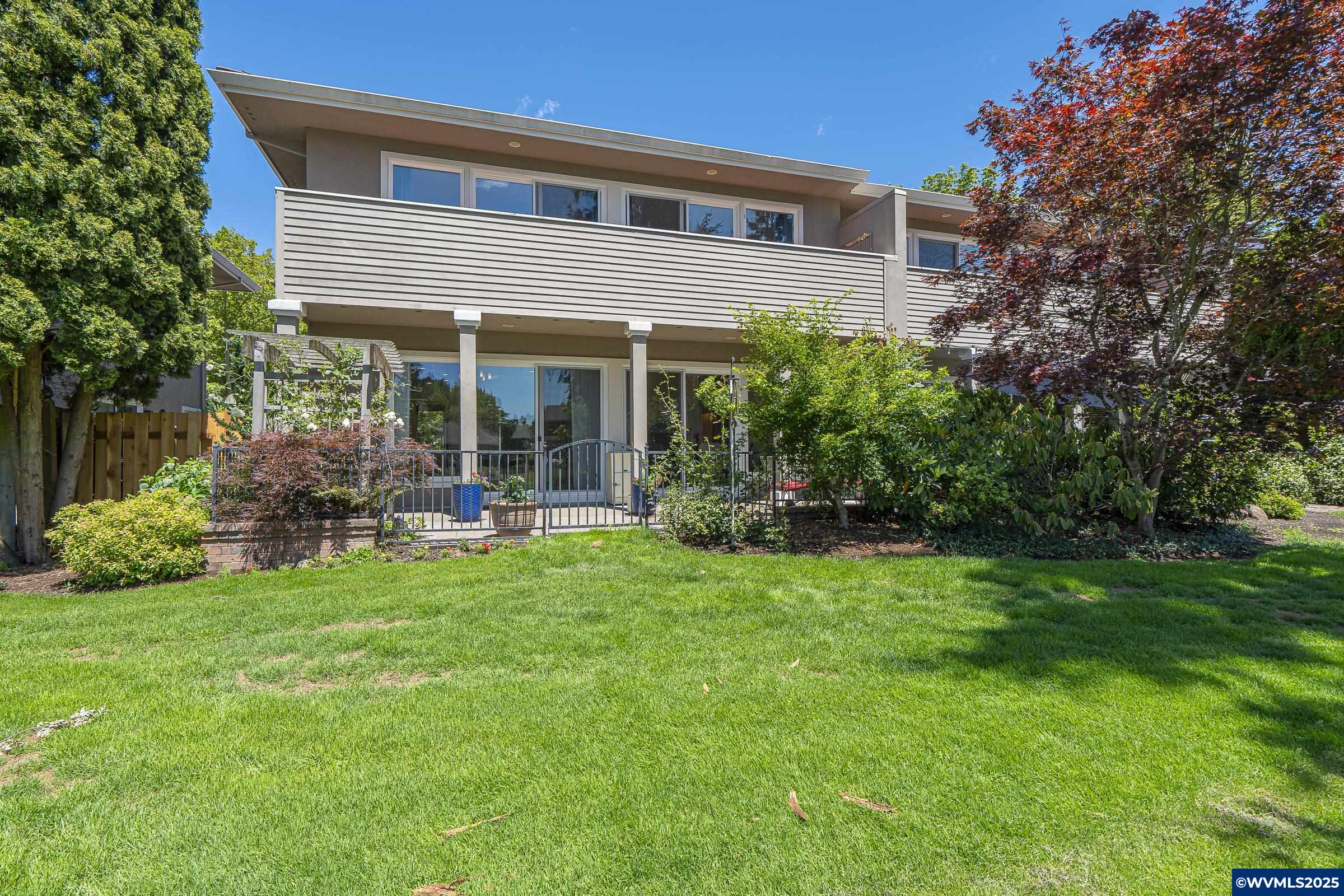 32082 SW Charbonneau Dr Dr