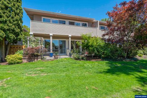 32082 SW Charbonneau Dr Wilsonville OR 97070