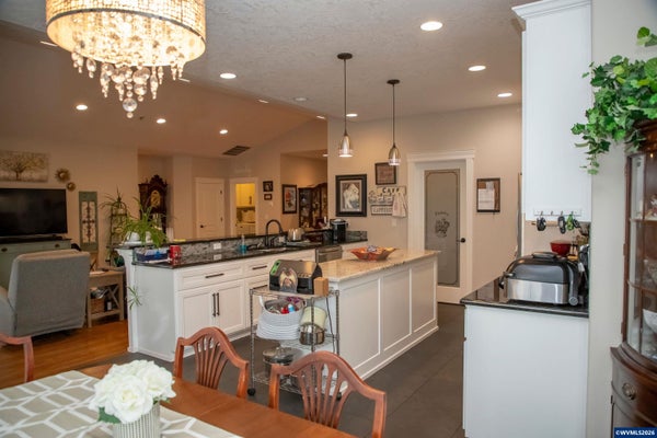 3046 ELLIOT ST NW, SALEM, OR 97304 - Image 36a6137d525e752e9fd68da5f6765d8f/4288835190