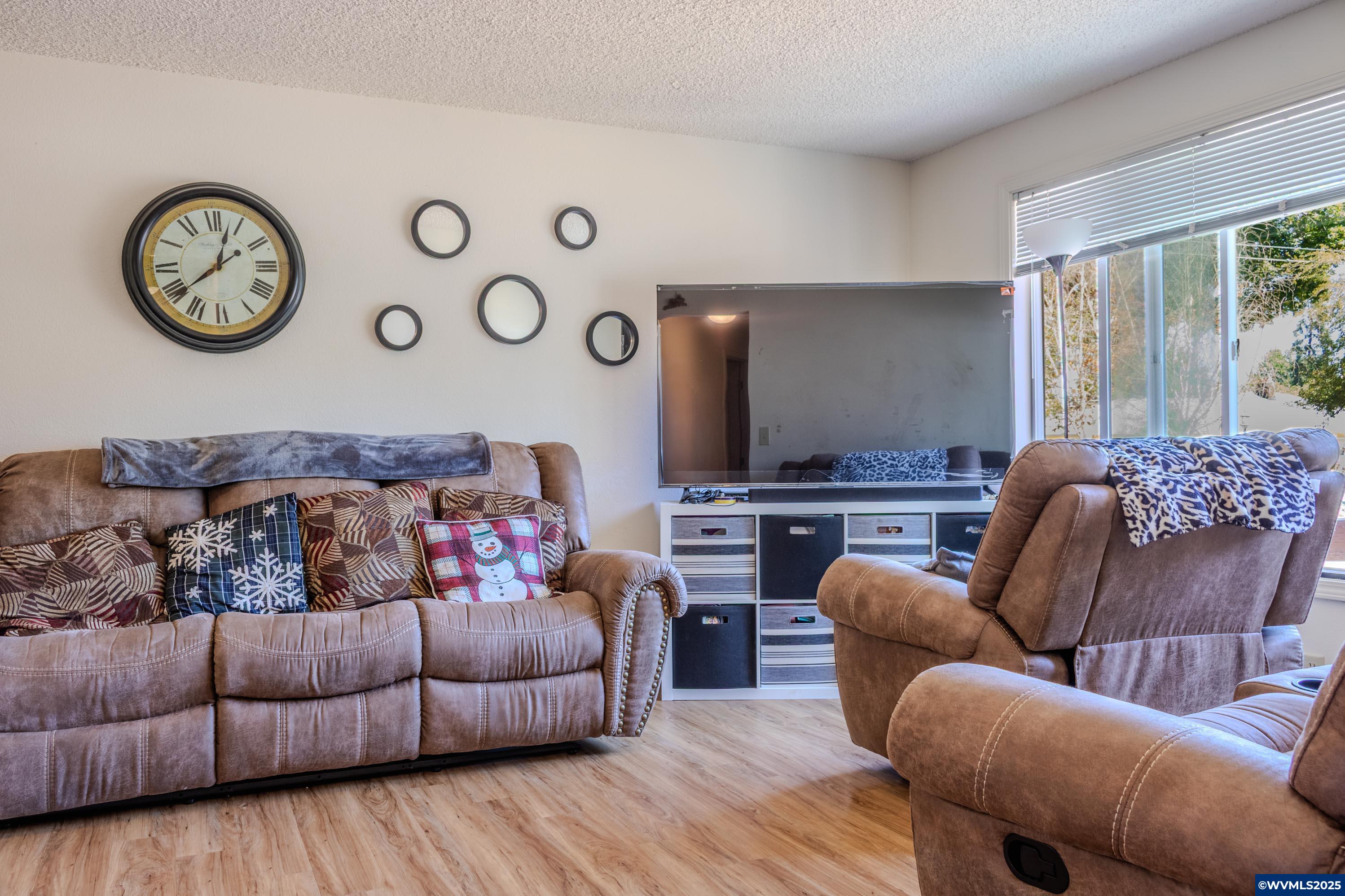 304 Boone Rd SE