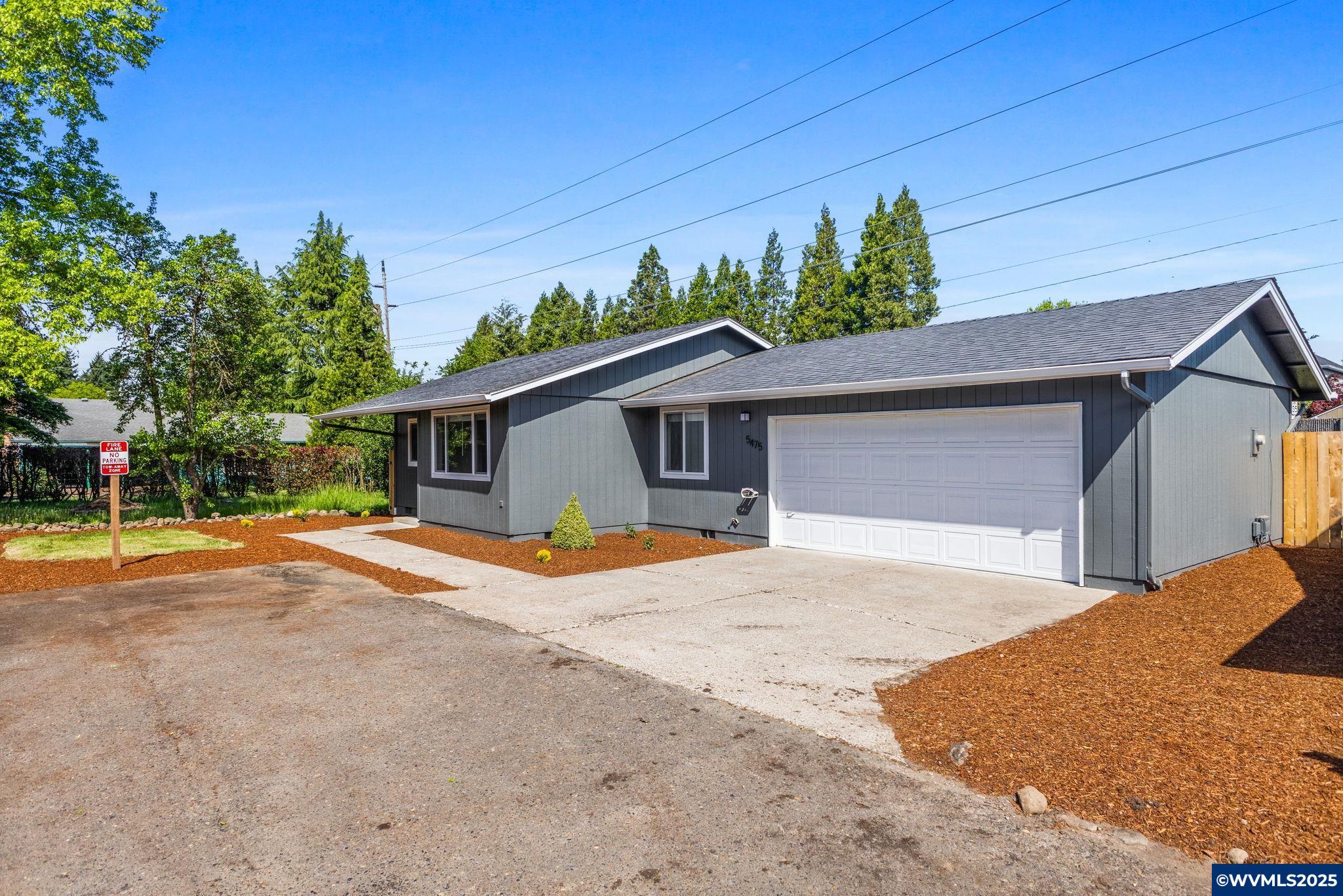 5475 Newberg Dr N