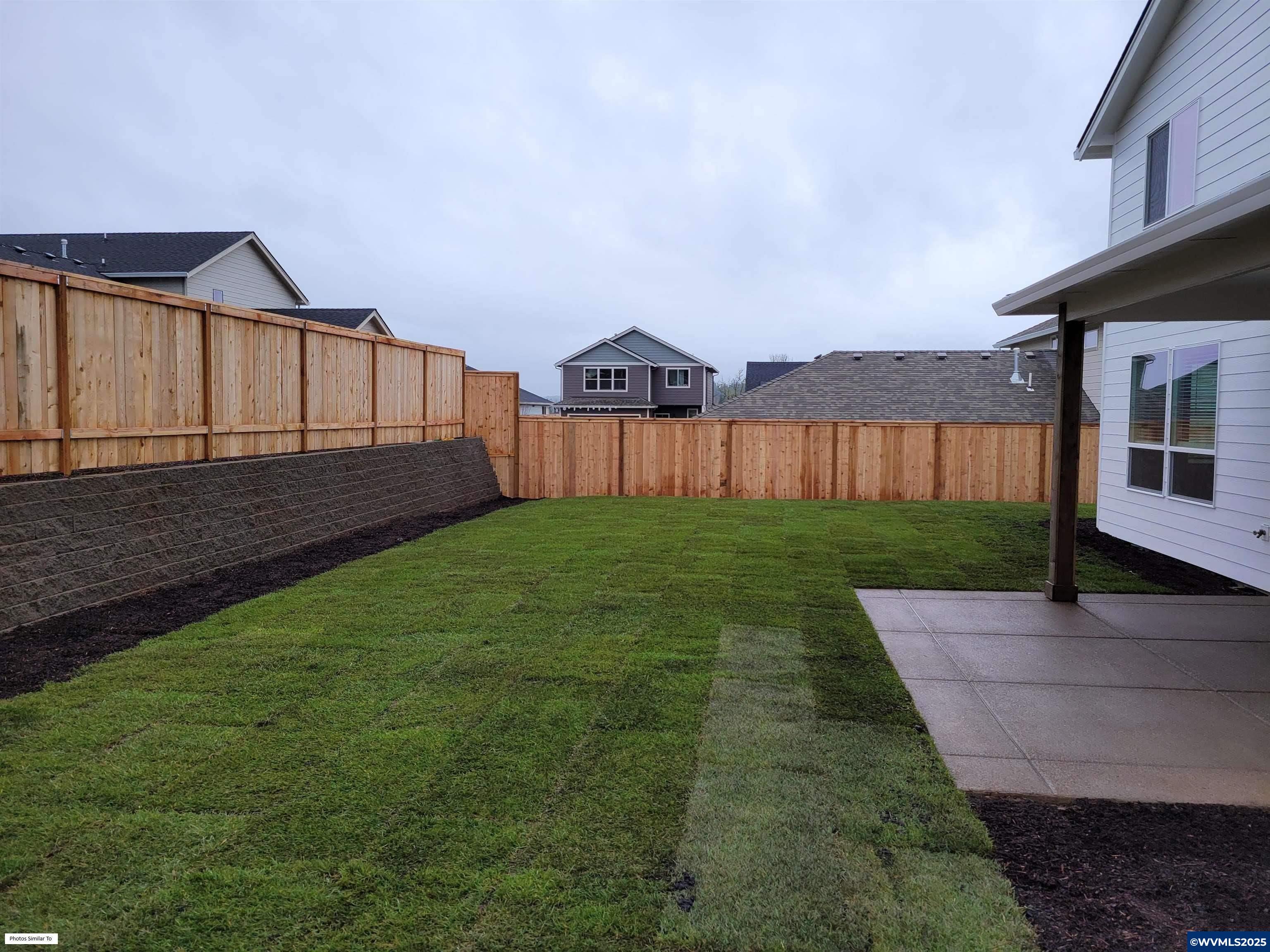 Lot C NW Crater Lake Dr