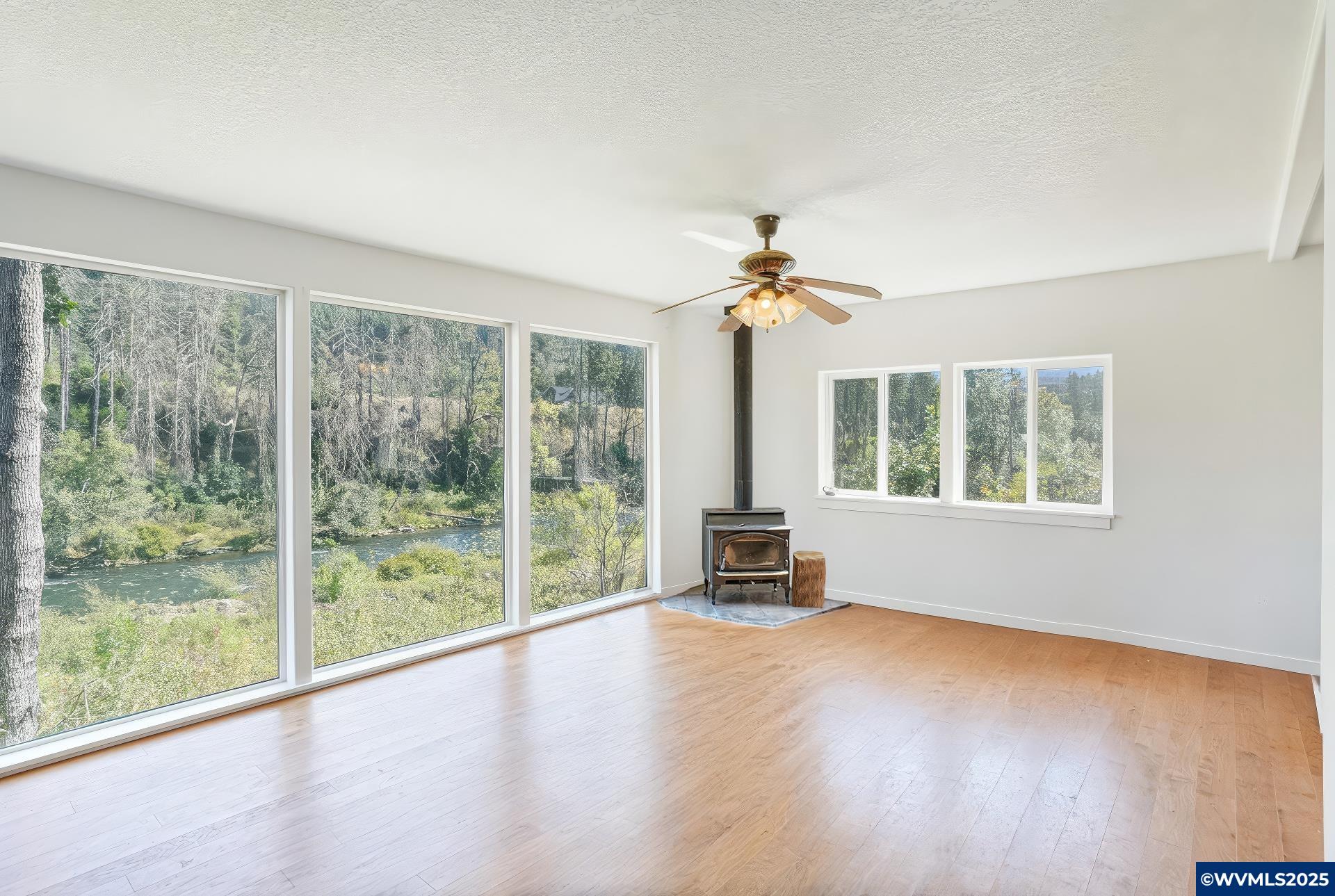 33910 Railroad Av SE