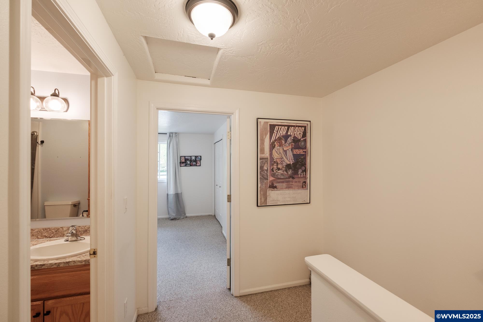 Eugene, Oregon 97402, United States, 2 Bedrooms Bedrooms, ,2 BathroomsBathrooms,Residential,Pending,125914