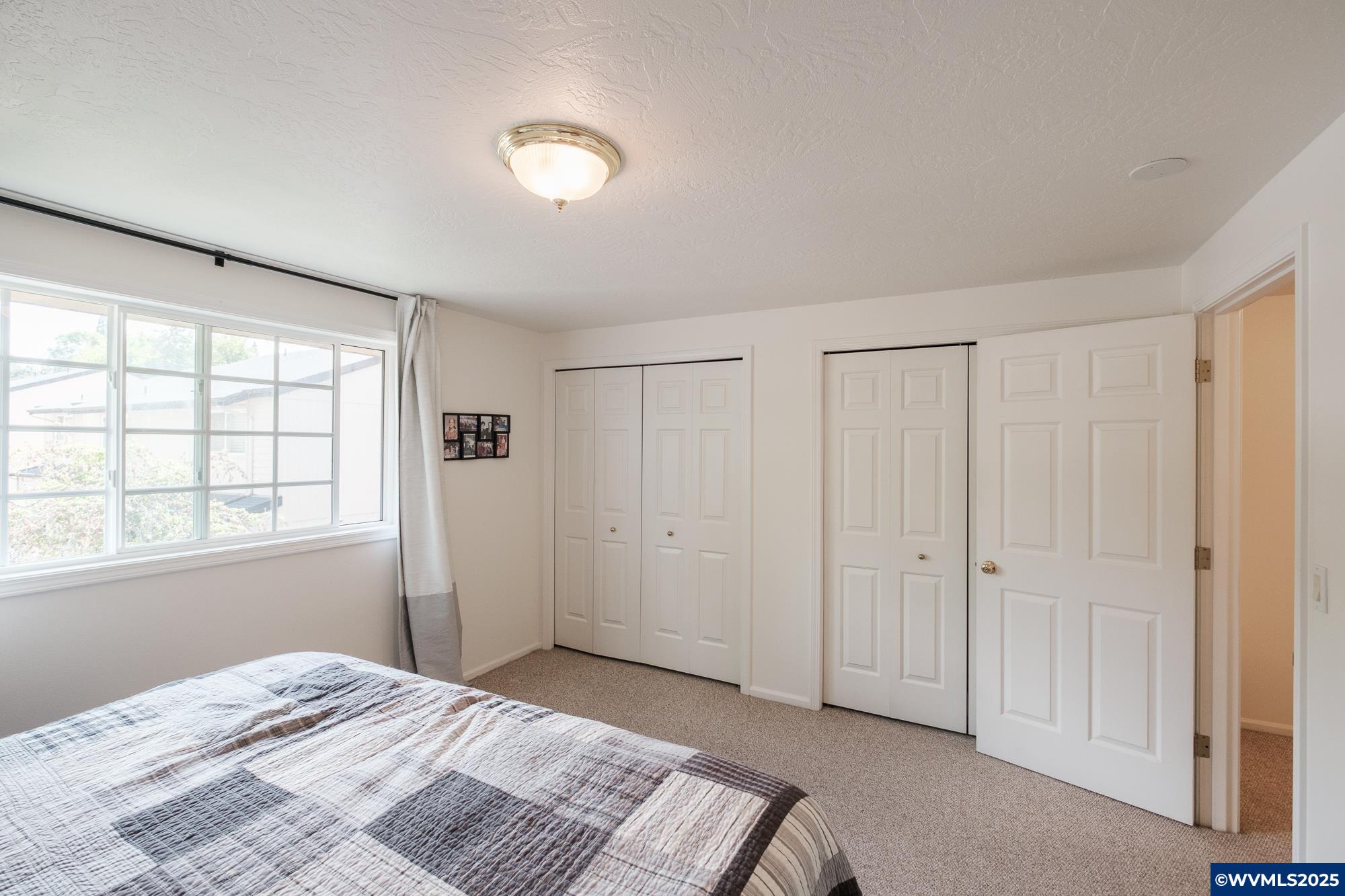 Eugene, Oregon 97402, United States, 2 Bedrooms Bedrooms, ,2 BathroomsBathrooms,Residential,Pending,125914