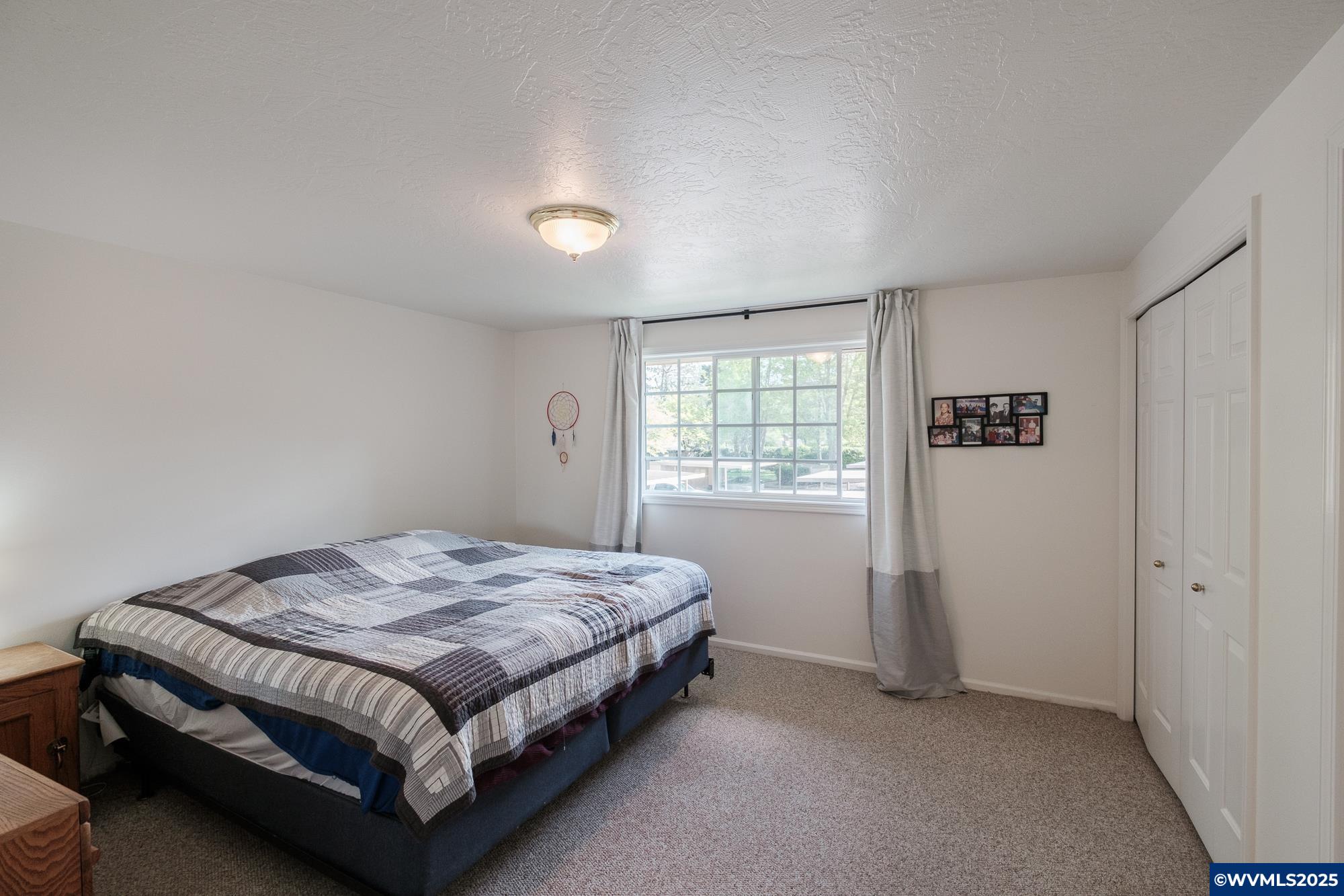 Eugene, Oregon 97402, United States, 2 Bedrooms Bedrooms, ,2 BathroomsBathrooms,Residential,Pending,125914