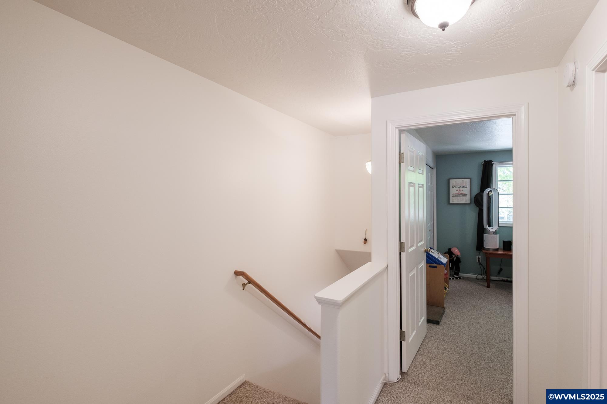 Eugene, Oregon 97402, United States, 2 Bedrooms Bedrooms, ,2 BathroomsBathrooms,Residential,Pending,125914