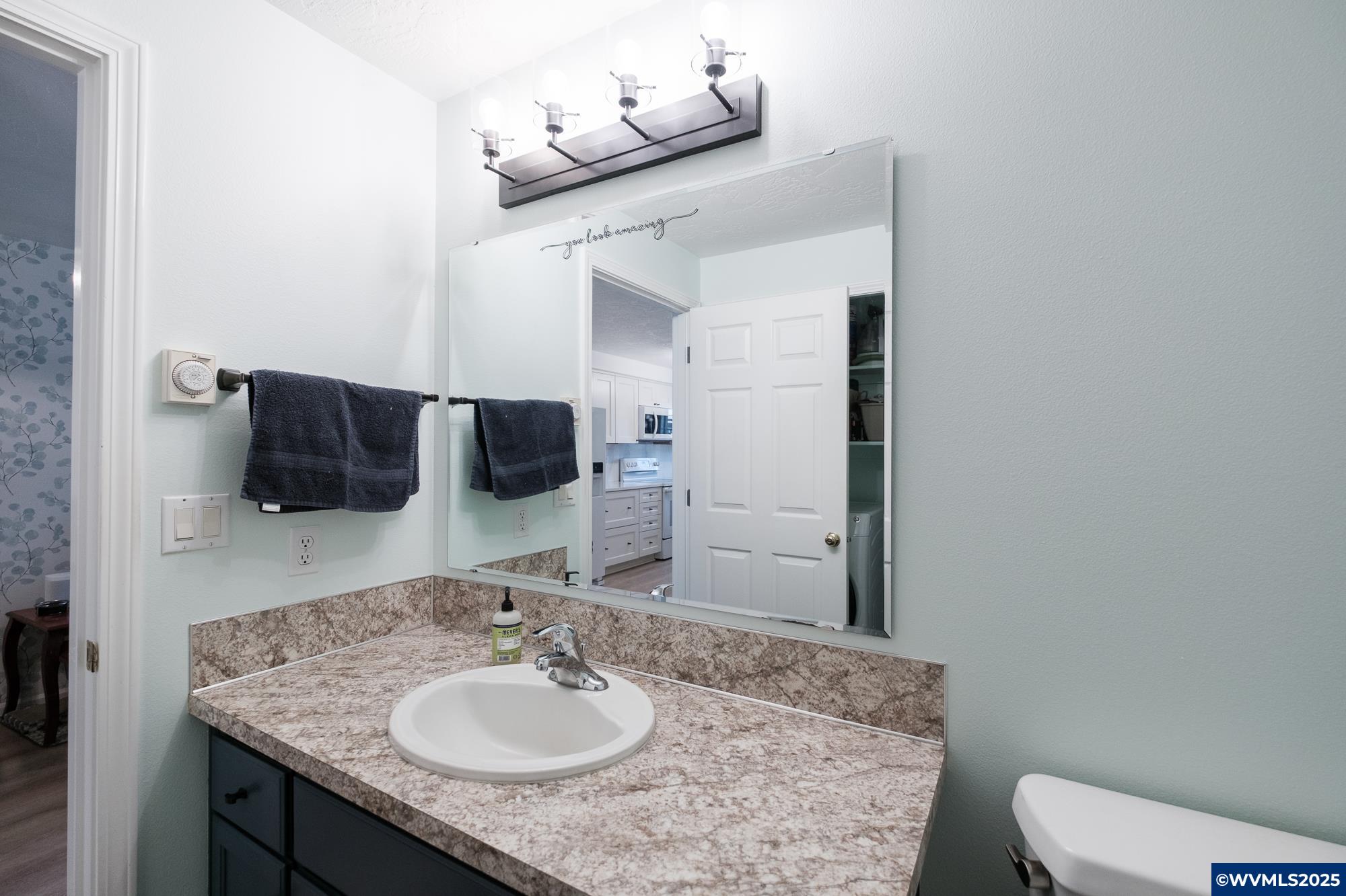 Eugene, Oregon 97402, United States, 2 Bedrooms Bedrooms, ,2 BathroomsBathrooms,Residential,Pending,125914