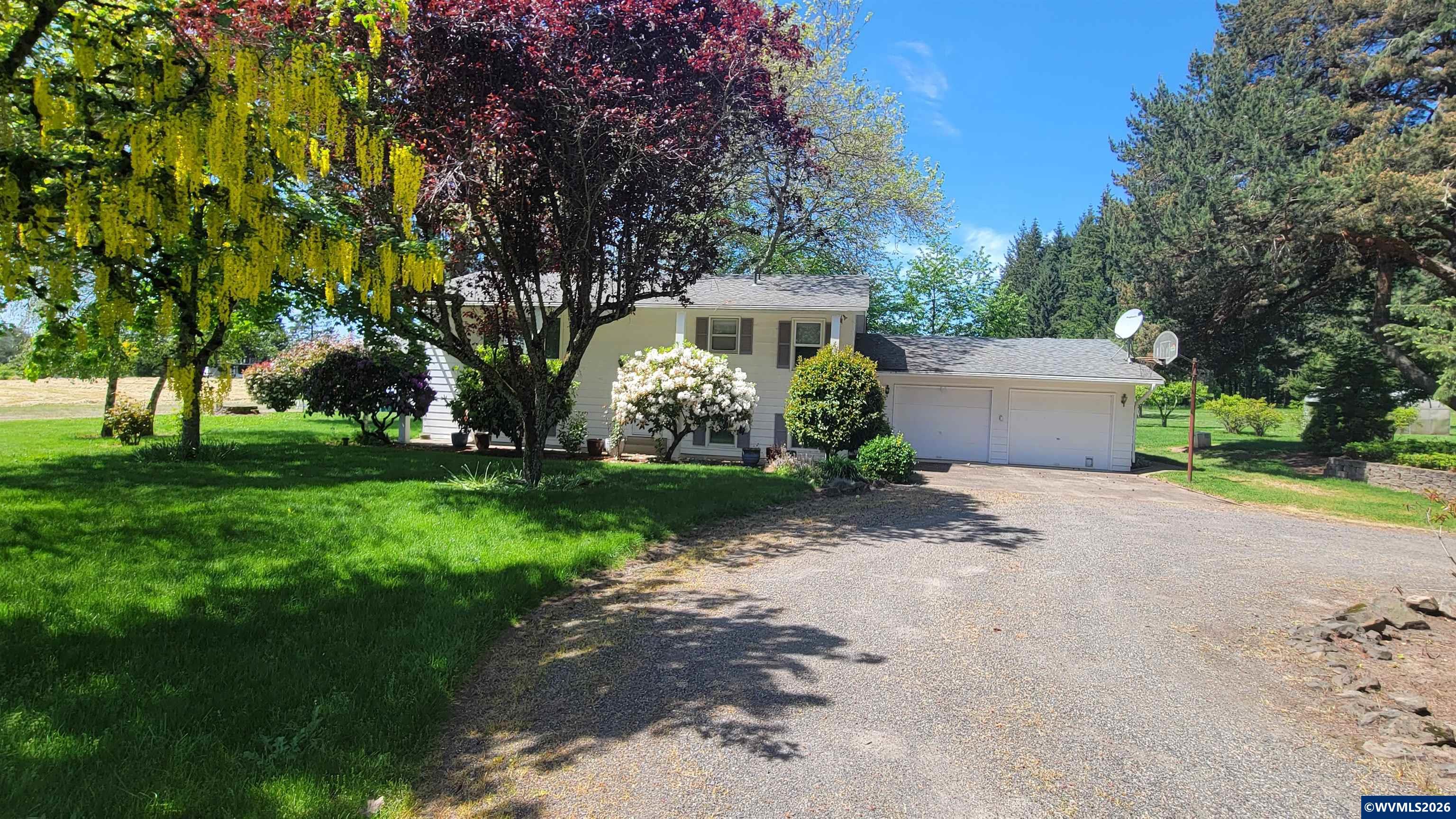 16765 NE Kings Grade