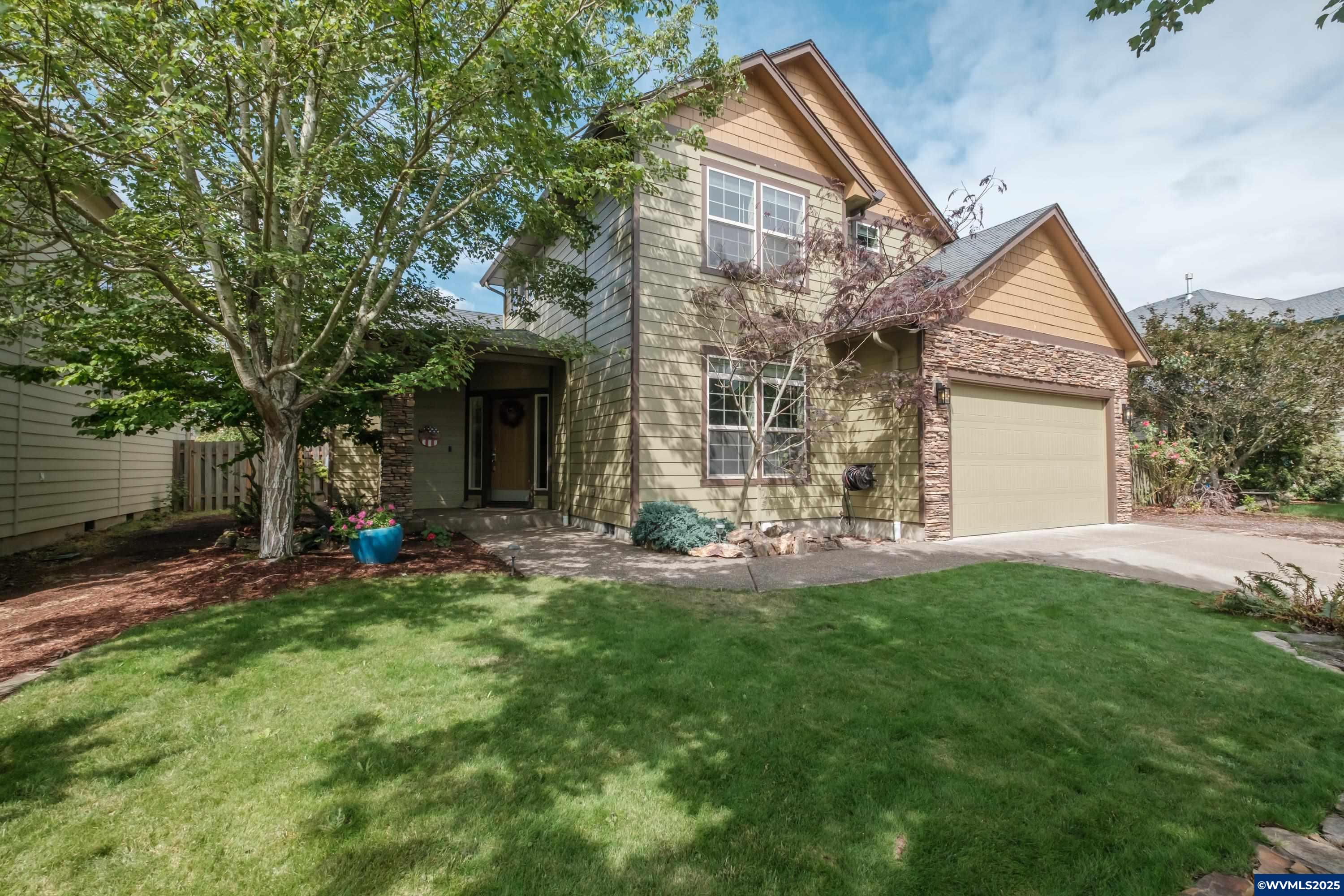 2380 Mountain River Dr