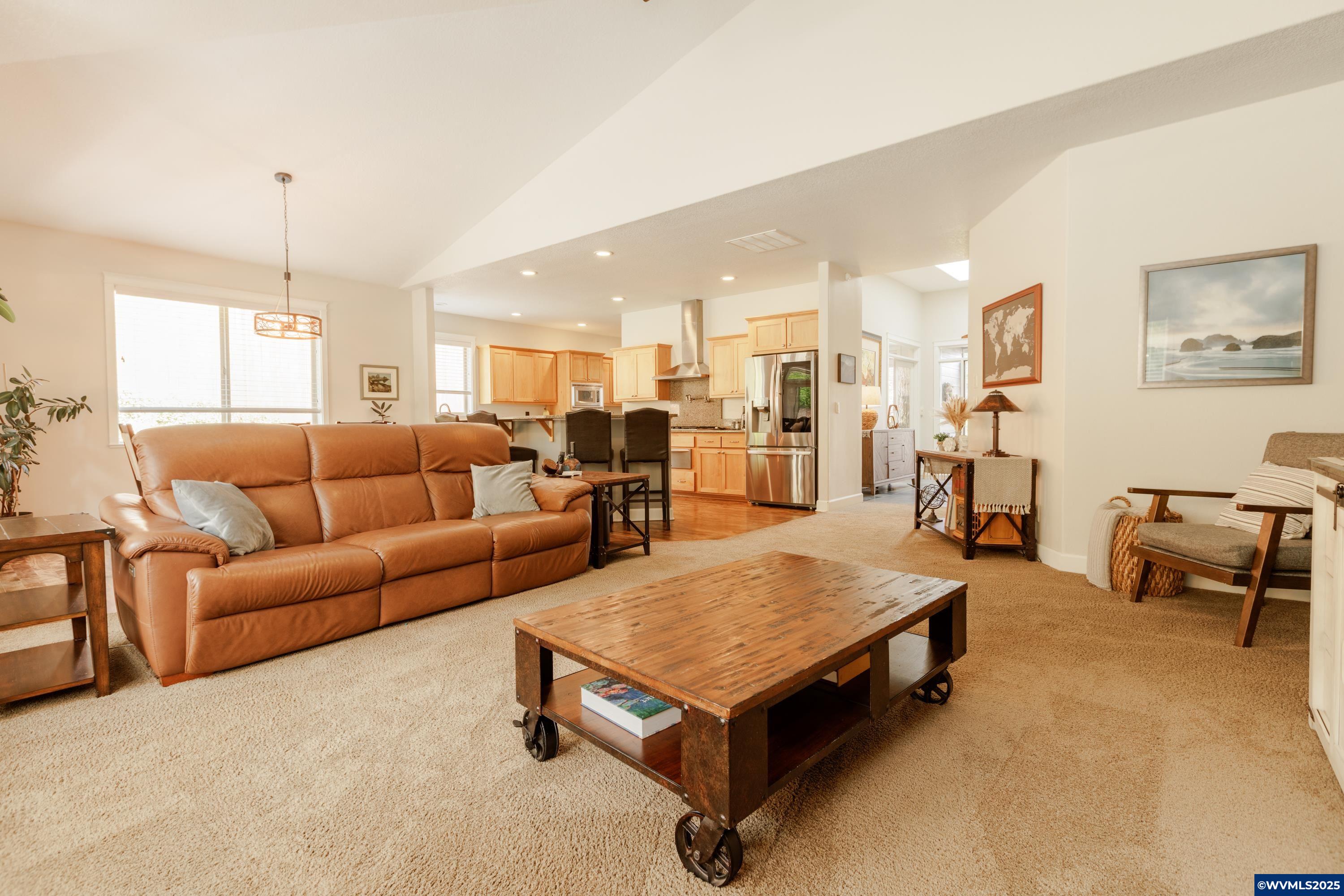 Salem, Oregon 97304, United States, 3 Bedrooms Bedrooms, ,3 BathroomsBathrooms,Residential,Active,116464