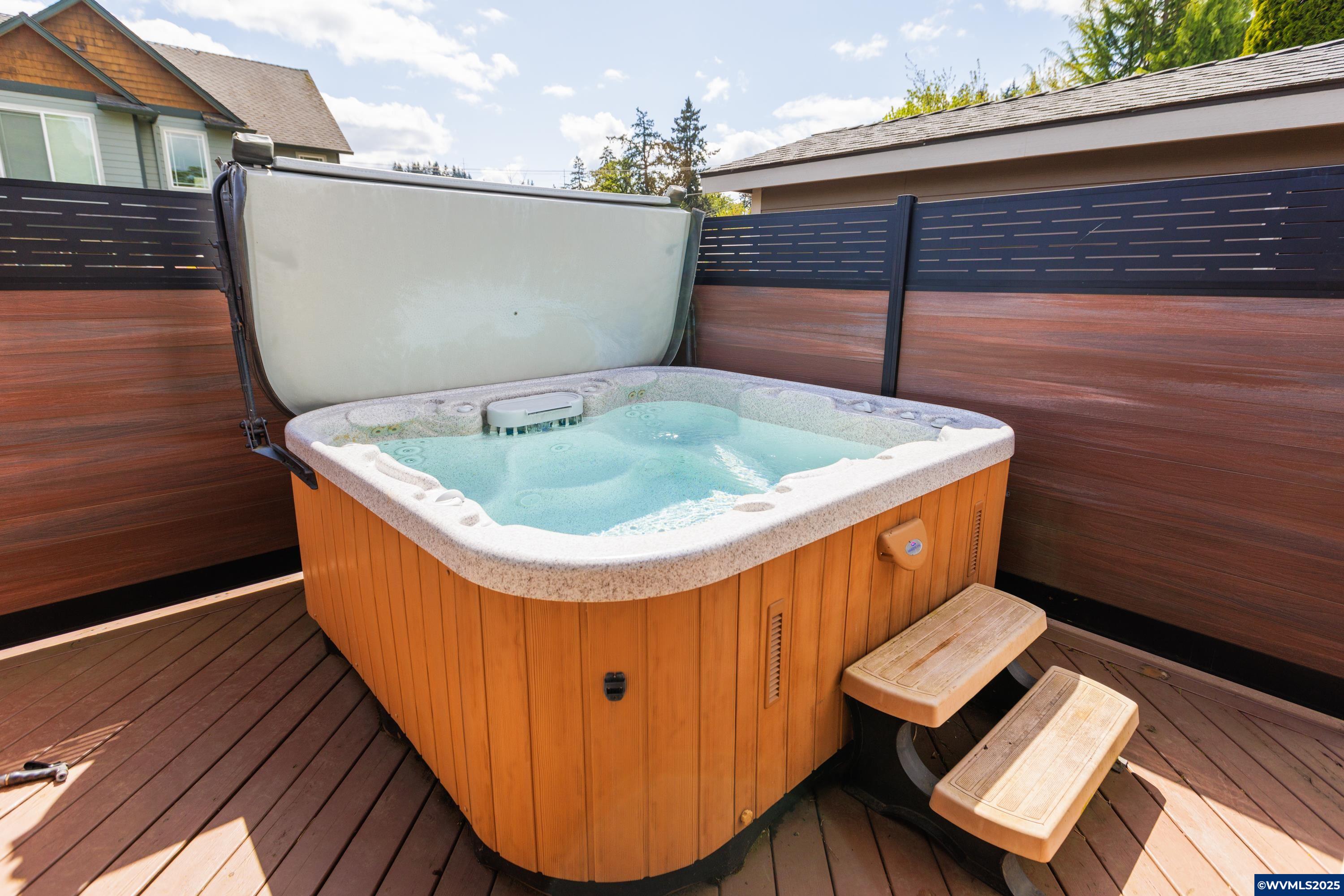 Salem, Oregon 97304, United States, 3 Bedrooms Bedrooms, ,3 BathroomsBathrooms,Residential,Active,116464