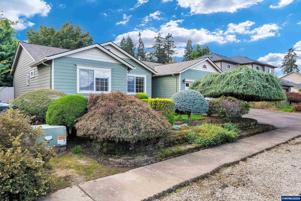 4236 GERANIUM AVE NE, SALEM, OR 97305 - Image 3c1b761d556b1a0dfe896f020e8e55d3/1382418350