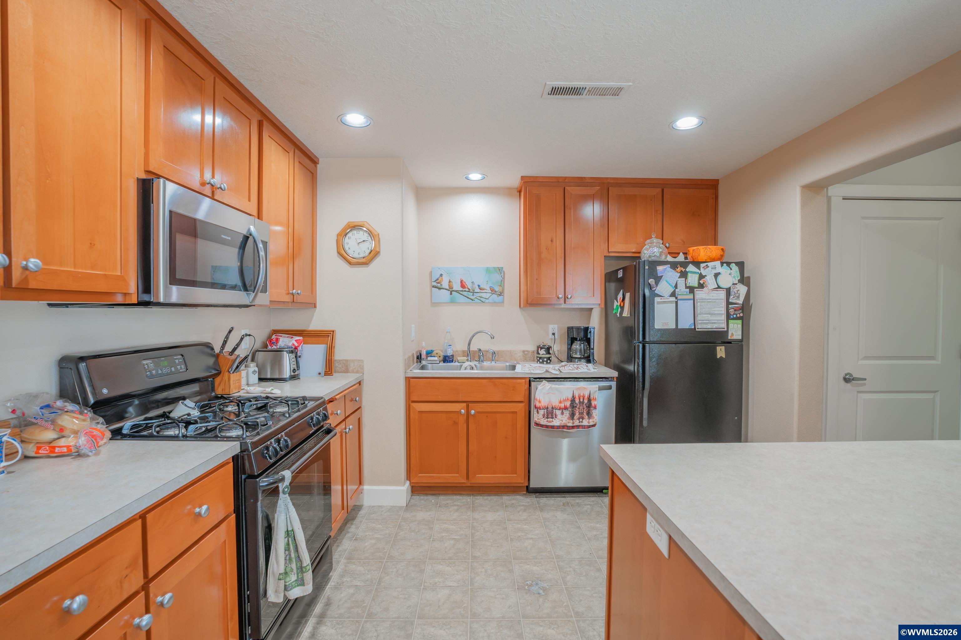 112 Weldwood Dr
