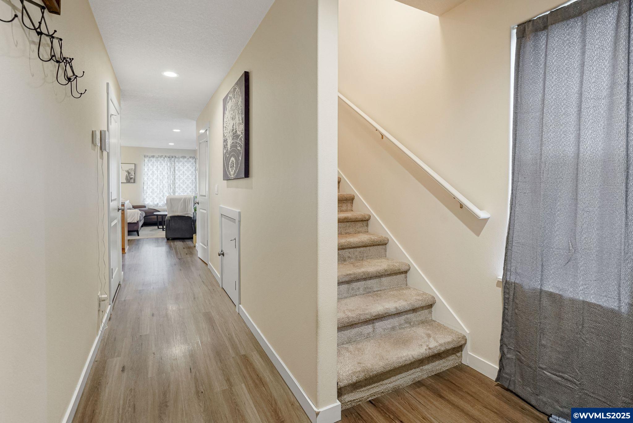 3902 Hawthorne Av NE