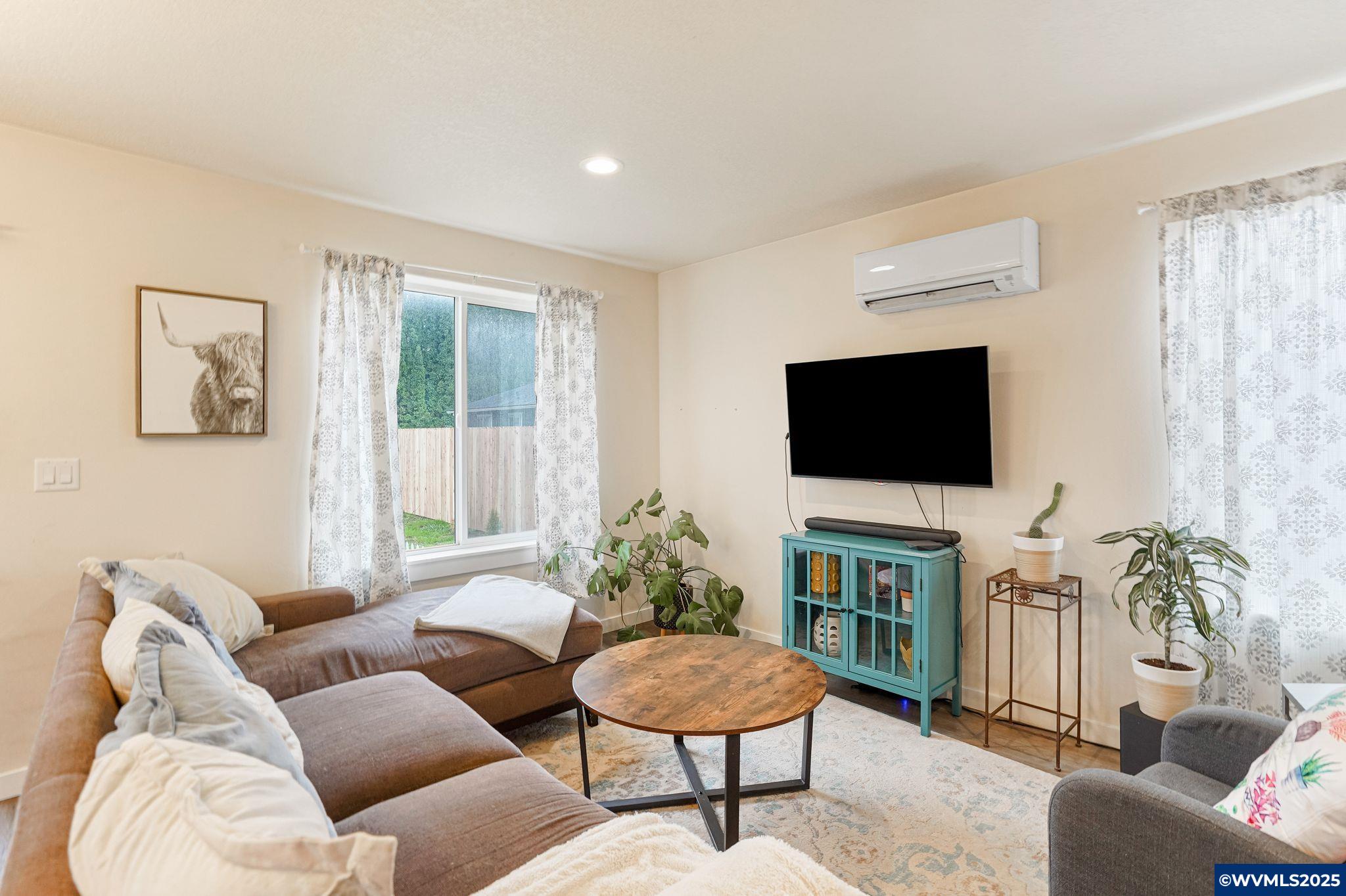 3902 Hawthorne Av NE