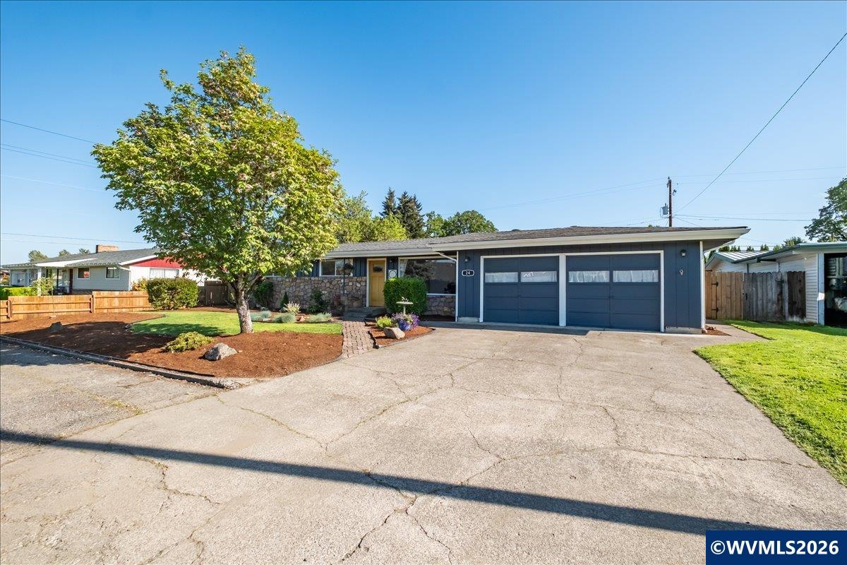 24 W Cedar Dr