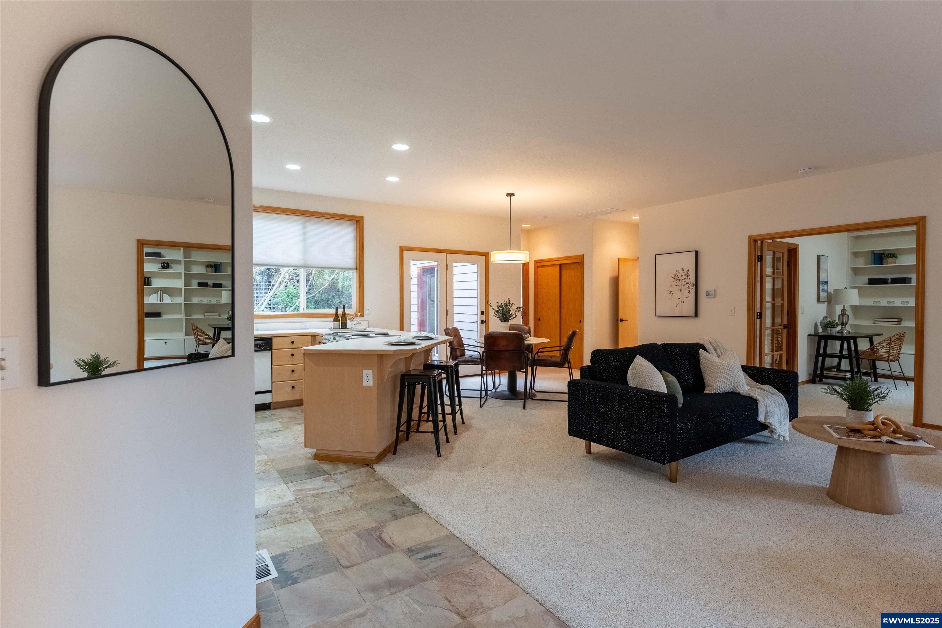 6613 SW West Hills Rd