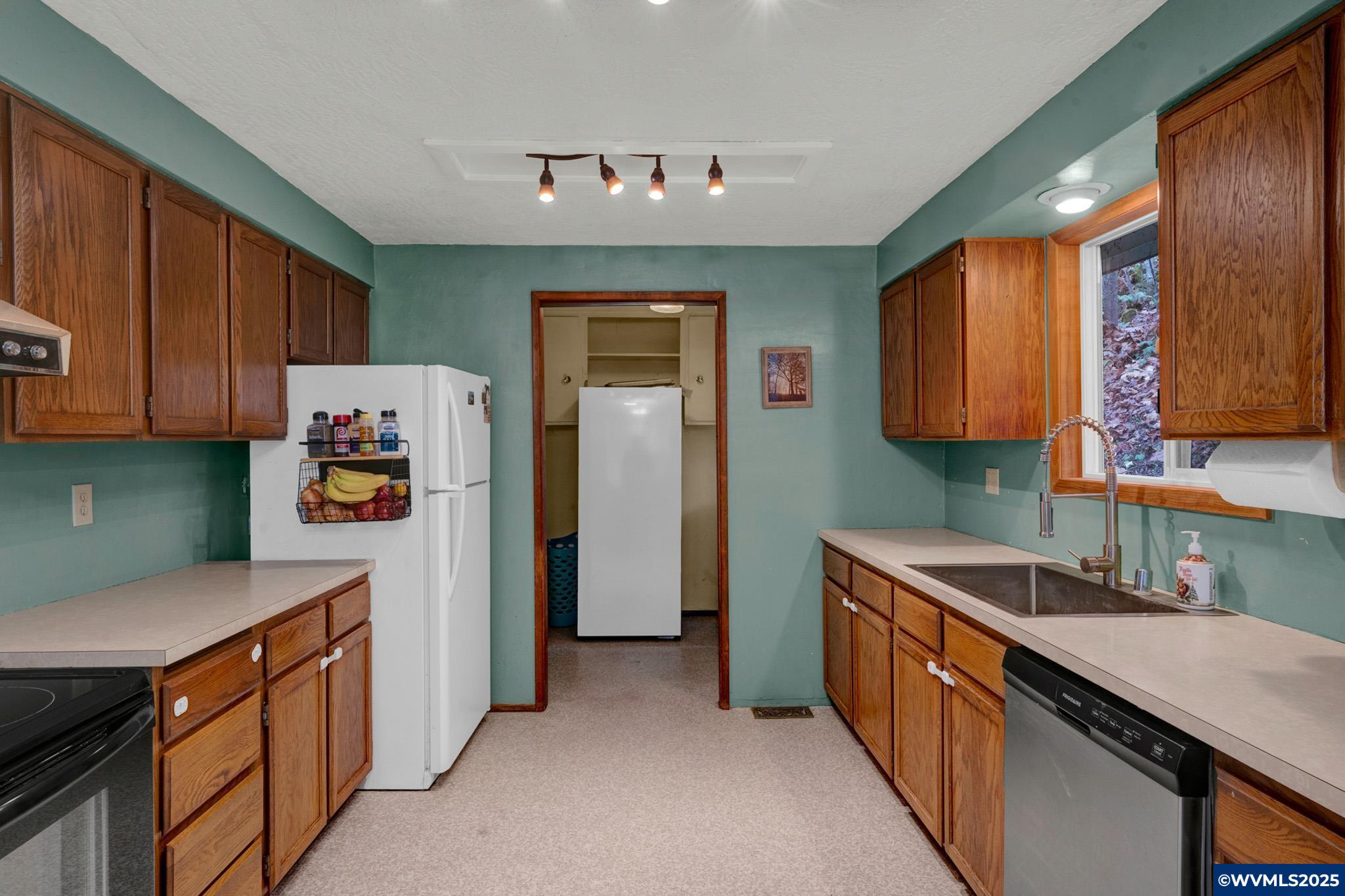 30450 Butte Creek Rd