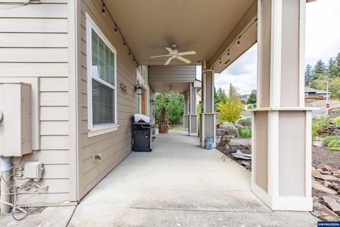 Single Family Residence in Brownsville OR 747 Westview St 40.jpg