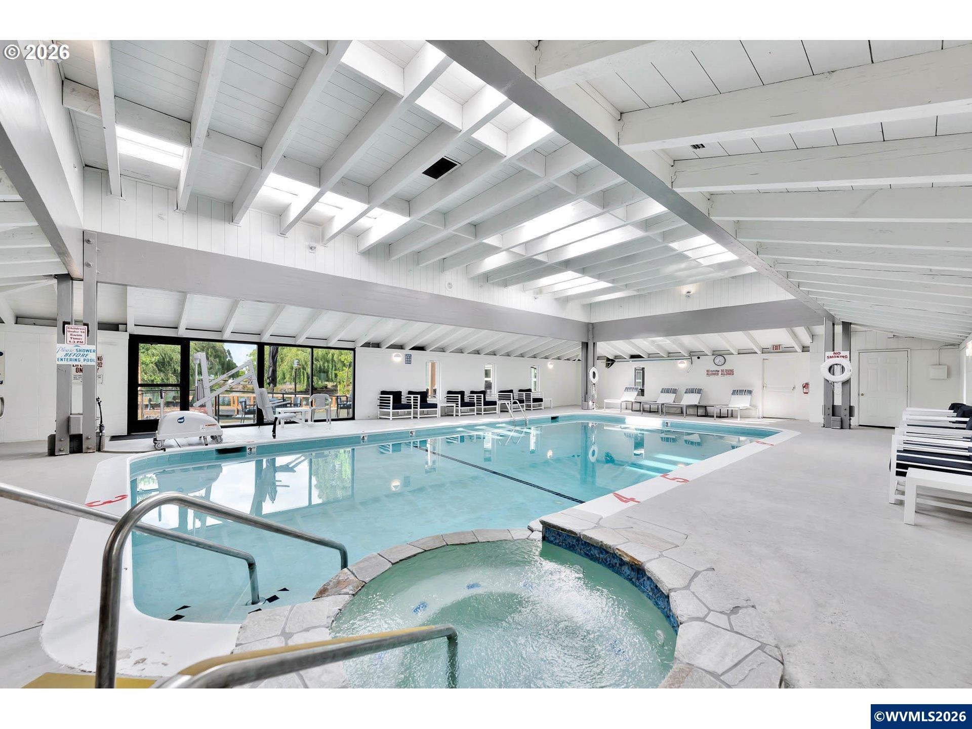 1800 Lakewood Ct