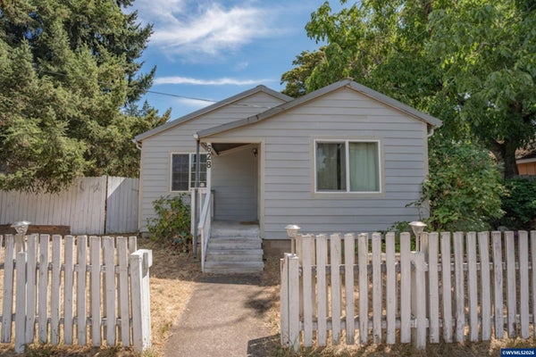 628 OAK ST, BROWNSVILLE, OR 97327 - Image 41f98cb920880802b183b8dba486b270/290214660