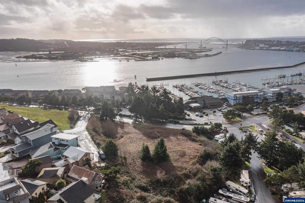 Newport, Oregon 97365, United States, ,Commercial,Active,22777