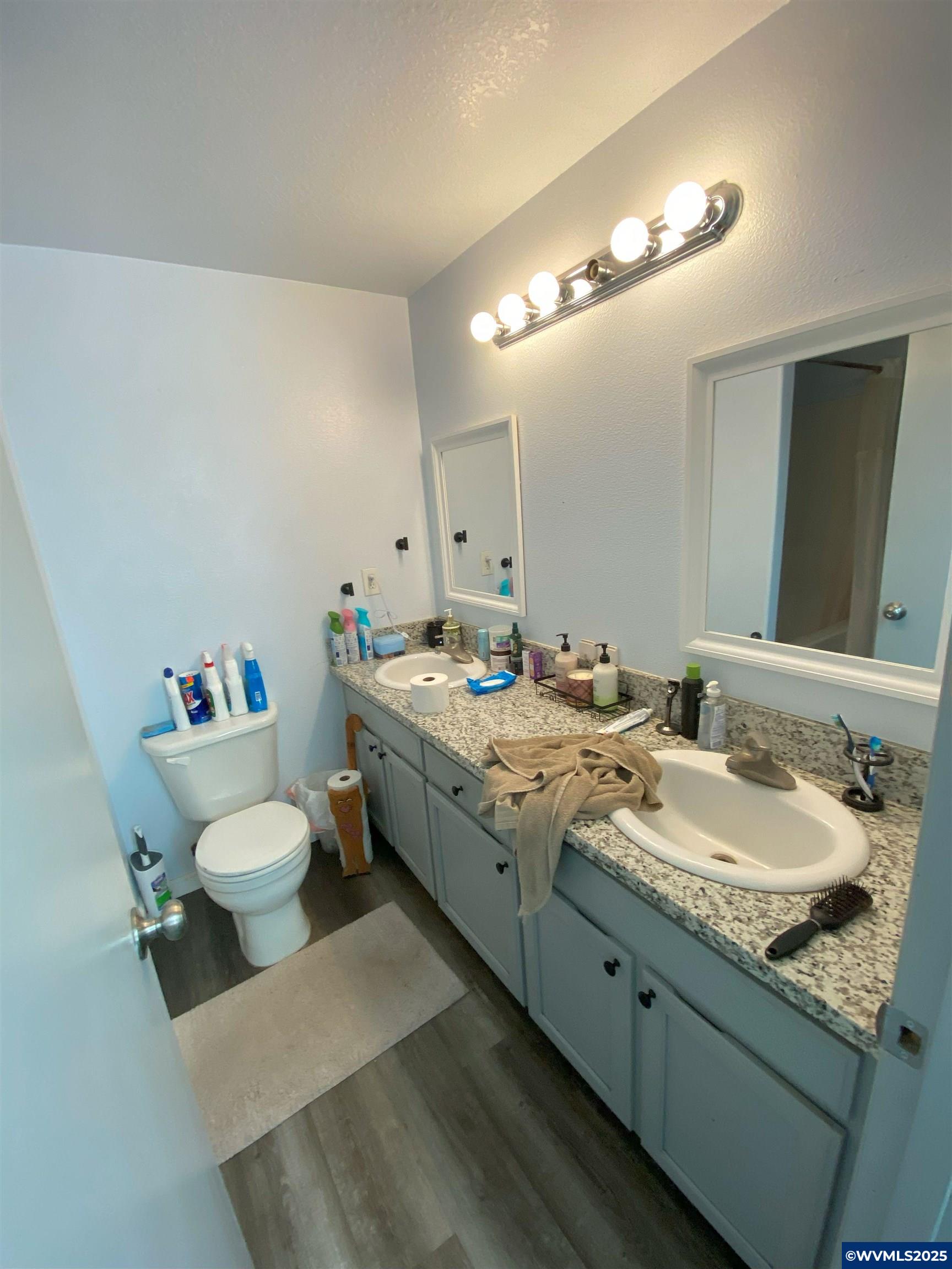 1180-1194 Nebraska Av NE
