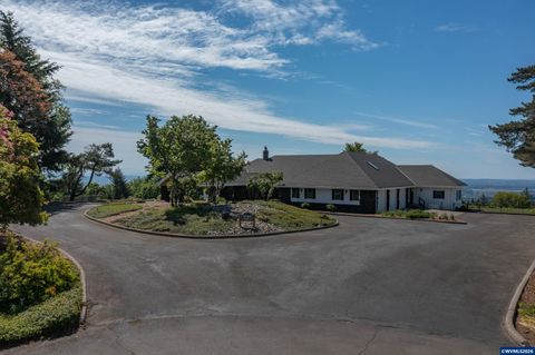 3794 East Nanitch Cir SE Salem OR 97306