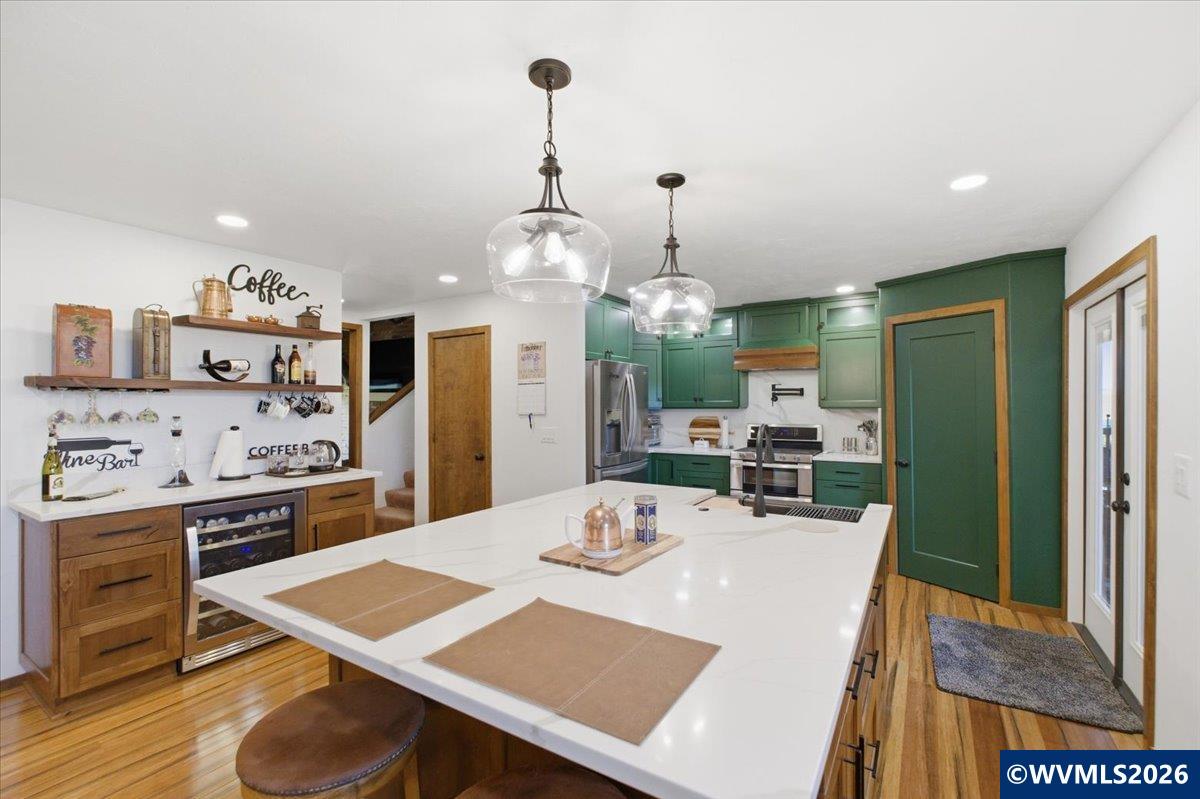 36909 Edgemont Dr