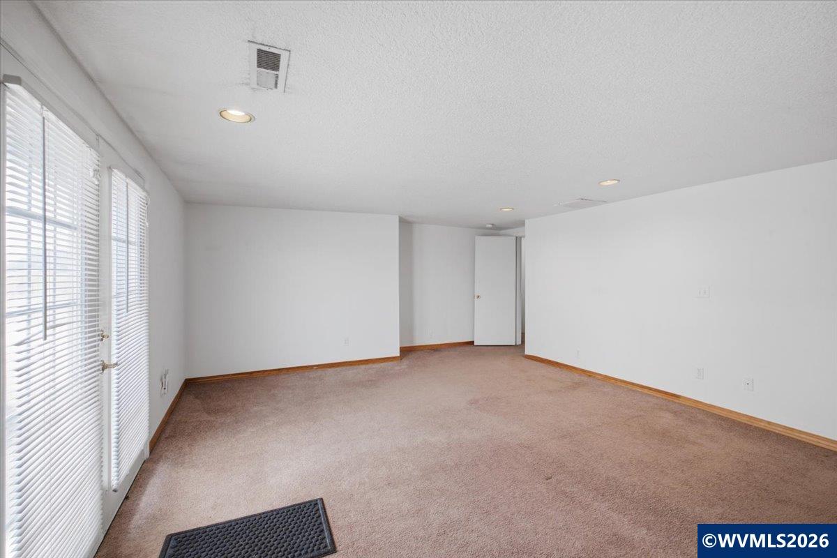 33120 S Meridian Rd, Woodburn, OR, 97071, USA, 3 Bedrooms Bedrooms, ,2 BathroomsBathrooms,Residential,Contingent,33120 S Meridian Rd,843094