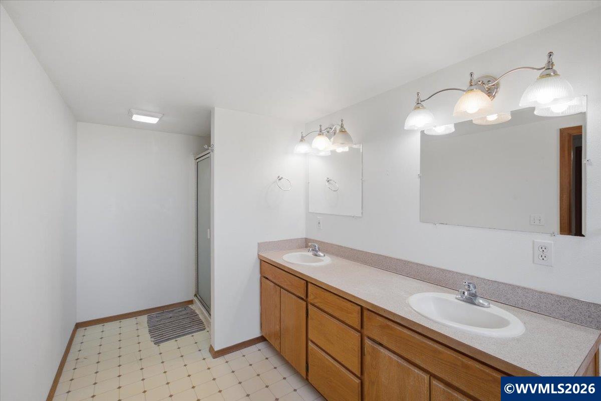 33120 S Meridian Rd, Woodburn, OR, 97071, USA, 3 Bedrooms Bedrooms, ,2 BathroomsBathrooms,Residential,Contingent,33120 S Meridian Rd,843094