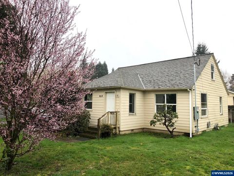 825 Treewood Ln SE Salem OR 97317