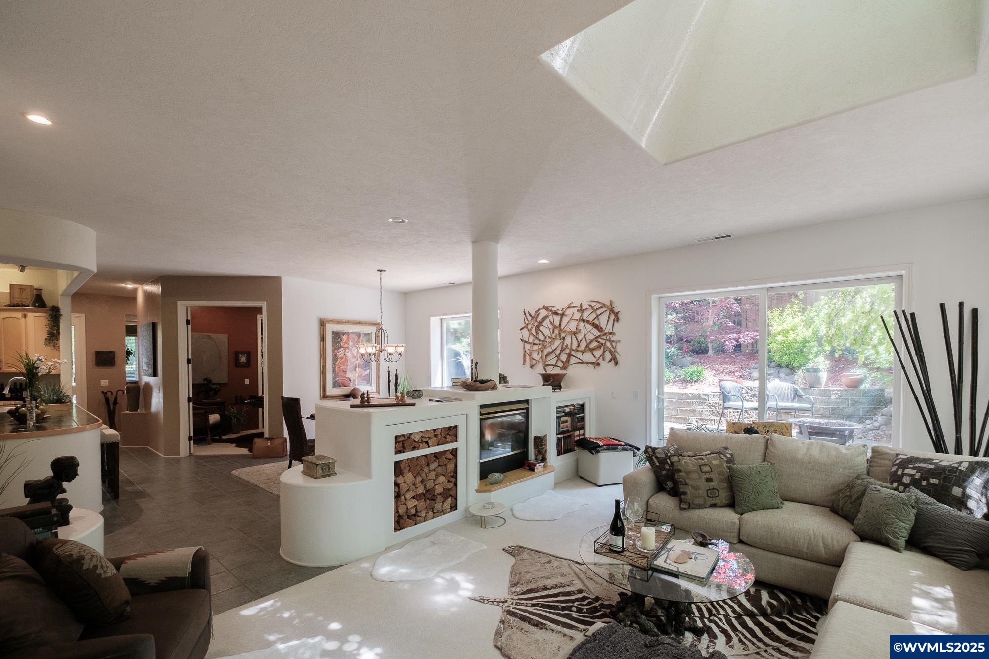 Salem, Oregon 97306, United States, 3 Bedrooms Bedrooms, ,2 BathroomsBathrooms,Residential,Active,120192