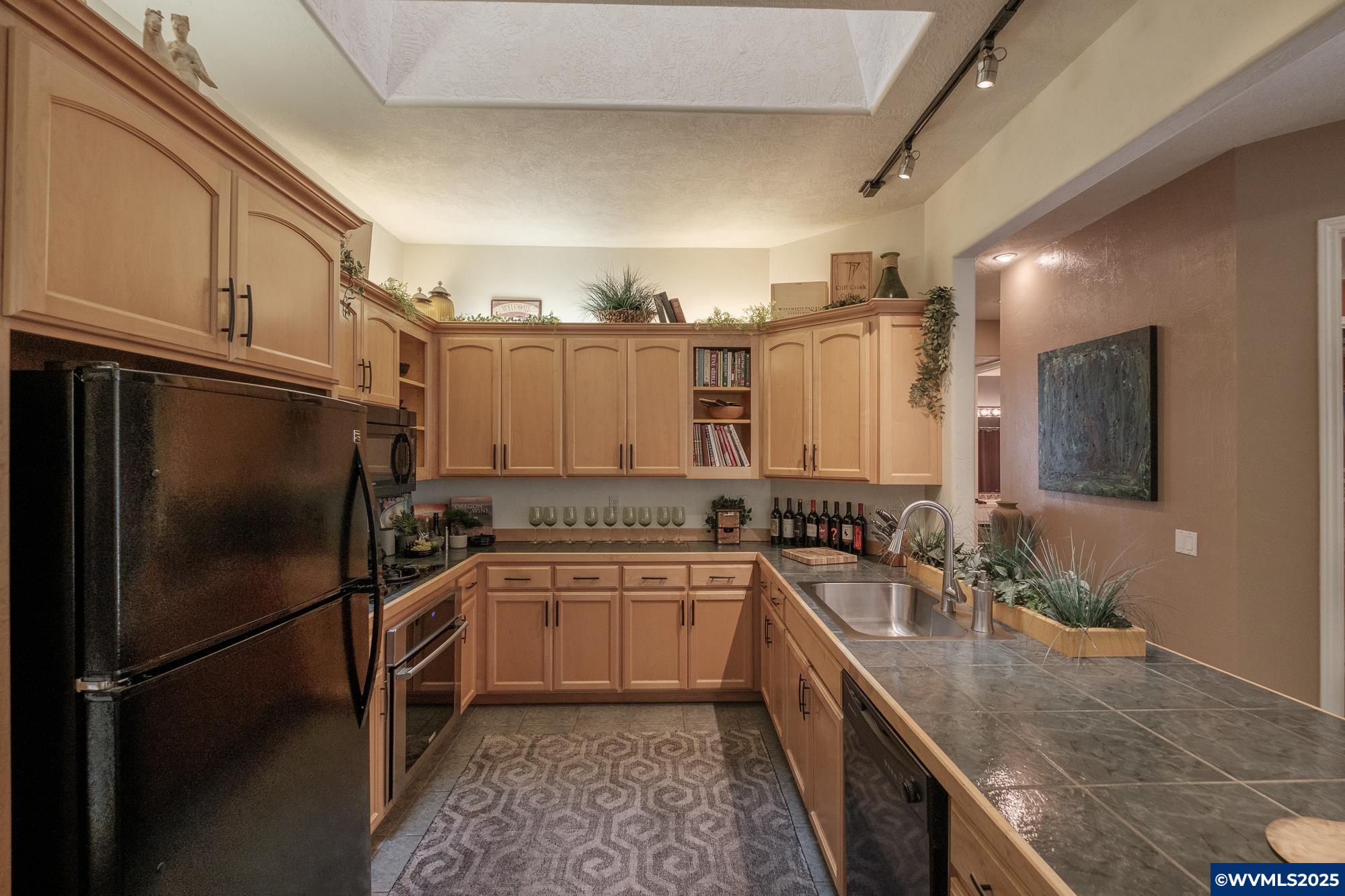 Salem, Oregon 97306, United States, 3 Bedrooms Bedrooms, ,2 BathroomsBathrooms,Residential,Active,120192