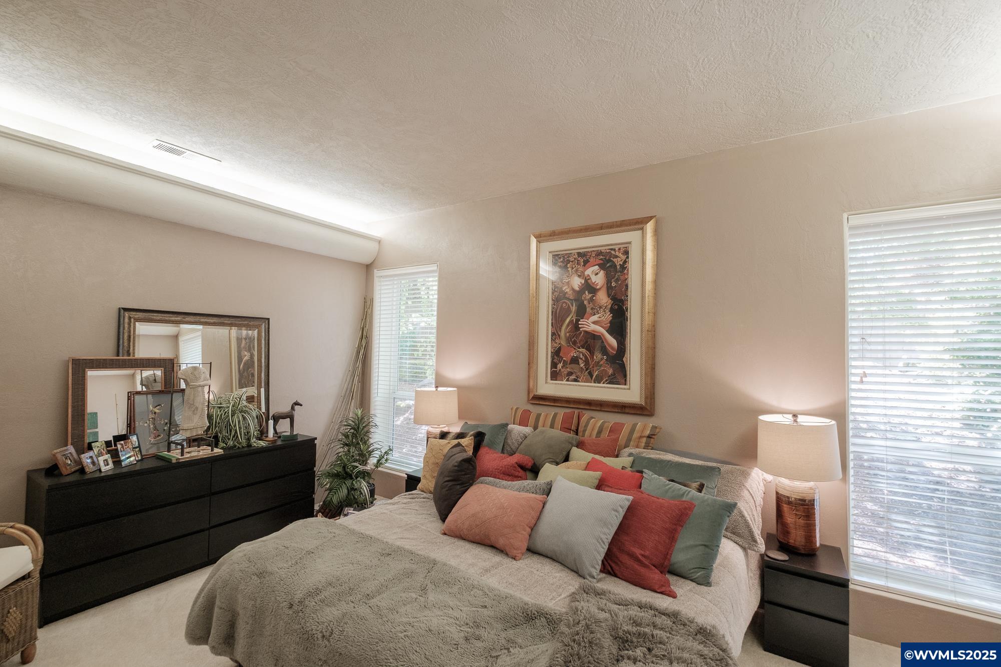 Salem, Oregon 97306, United States, 3 Bedrooms Bedrooms, ,2 BathroomsBathrooms,Residential,Active,120192