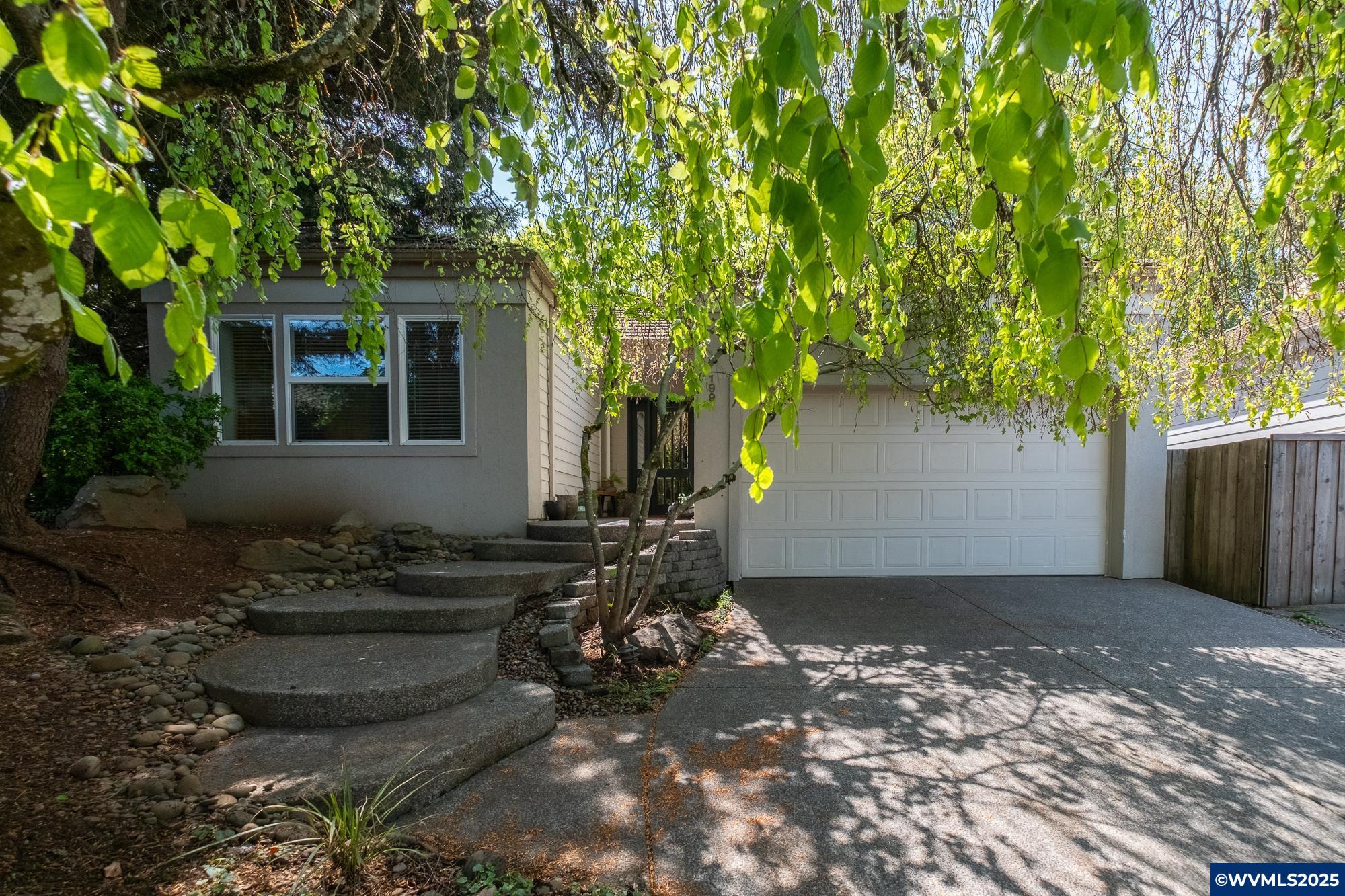 Salem, Oregon 97306, United States, 3 Bedrooms Bedrooms, ,2 BathroomsBathrooms,Residential,Active,120192