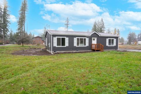 124 Santiam St St Gates OR 97346