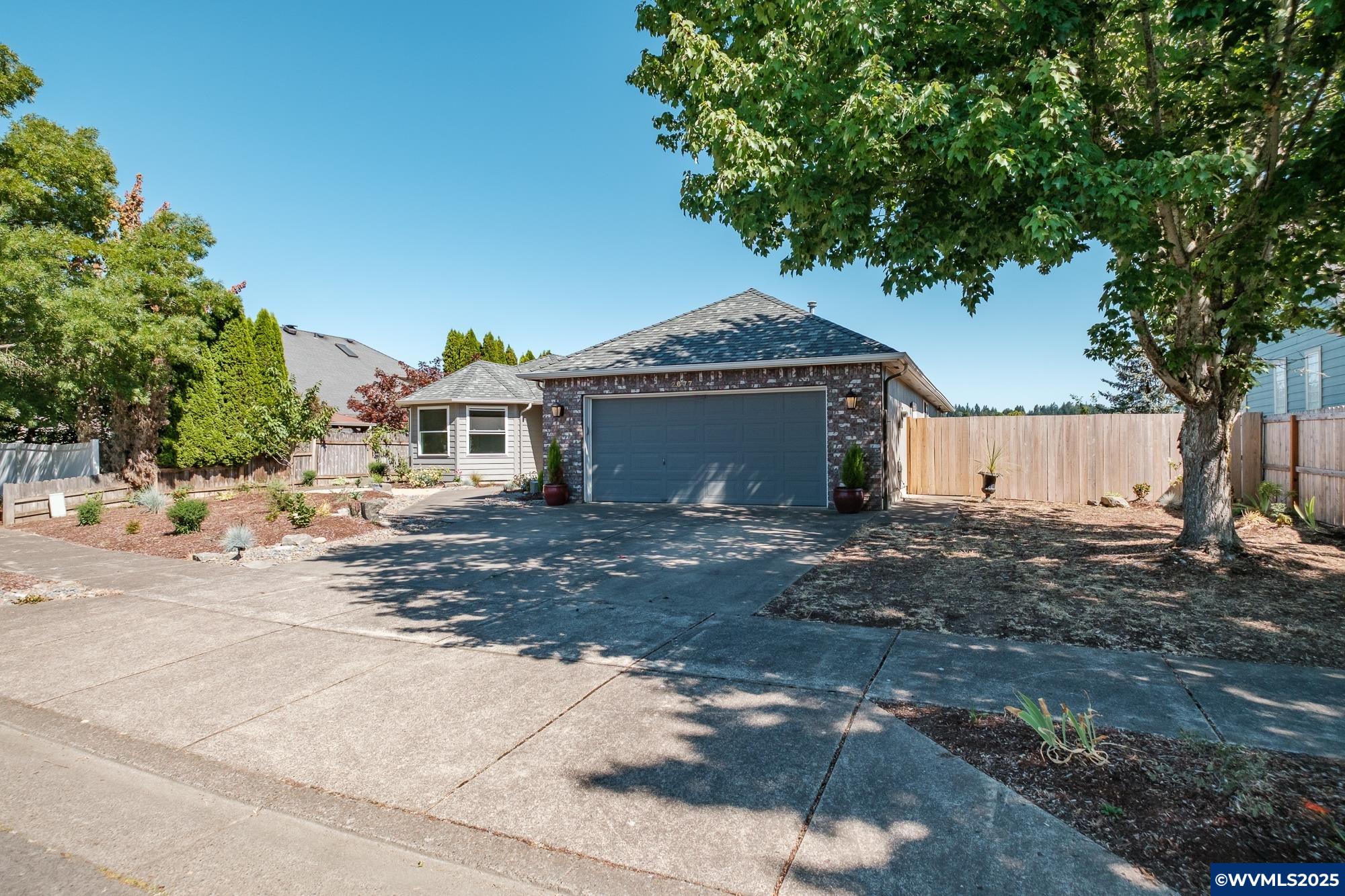 2677 NW 19th Av