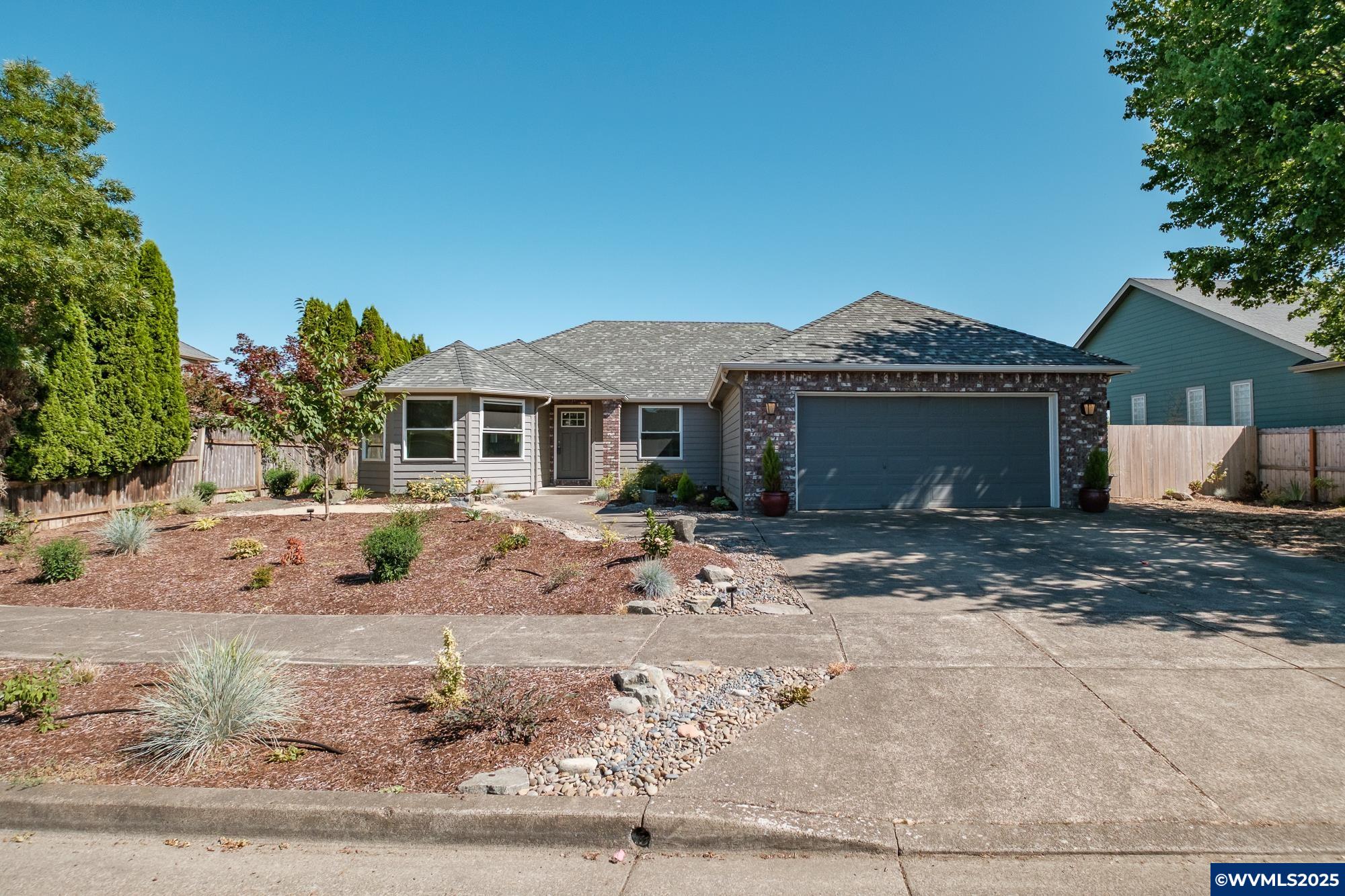 2677 NW 19th Av