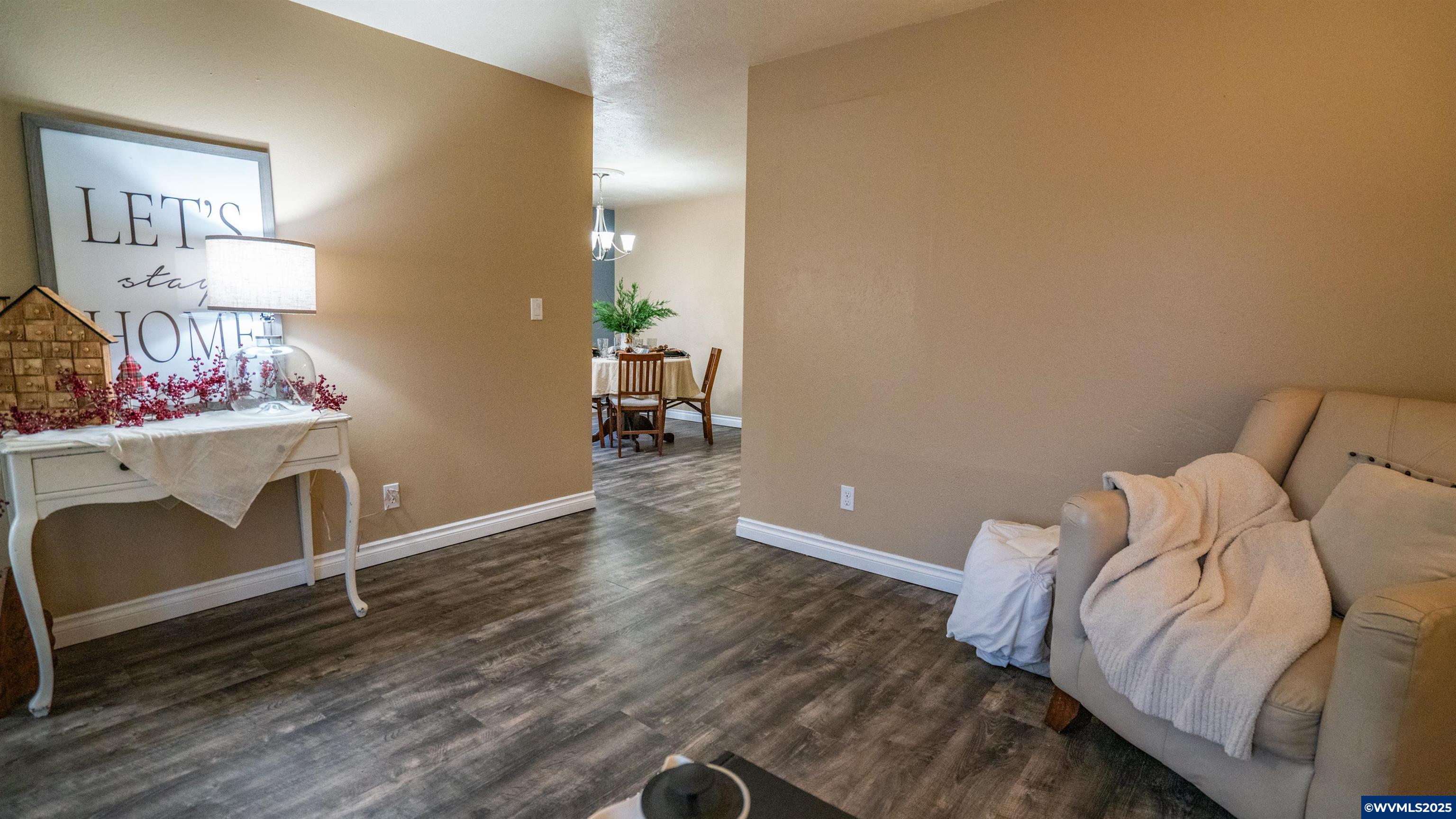 Salem, Oregon 97305, United States, 3 Bedrooms Bedrooms, ,2 BathroomsBathrooms,Residential,Active,255148